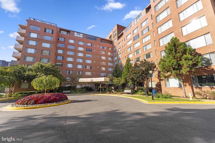 Beautiful and updated condo is furnished and move-in ready! The kitchen offers stainless appliances and custom backsplash. The bathroom is updated and the walk-in closet is spacious. Rent includes electricity, water, and gas. This community features a wonderful fitness center, outdoor pool, sauna, steam room, locker rooms, billiard tables, ping pong tables, free fitness classes, BBQ area, convenience store, hair salon/barber shop, and dry cleaners/alterations shop.  5-minute walk to Rosslyn Metro Station, shops, and restaurants. This is the one!