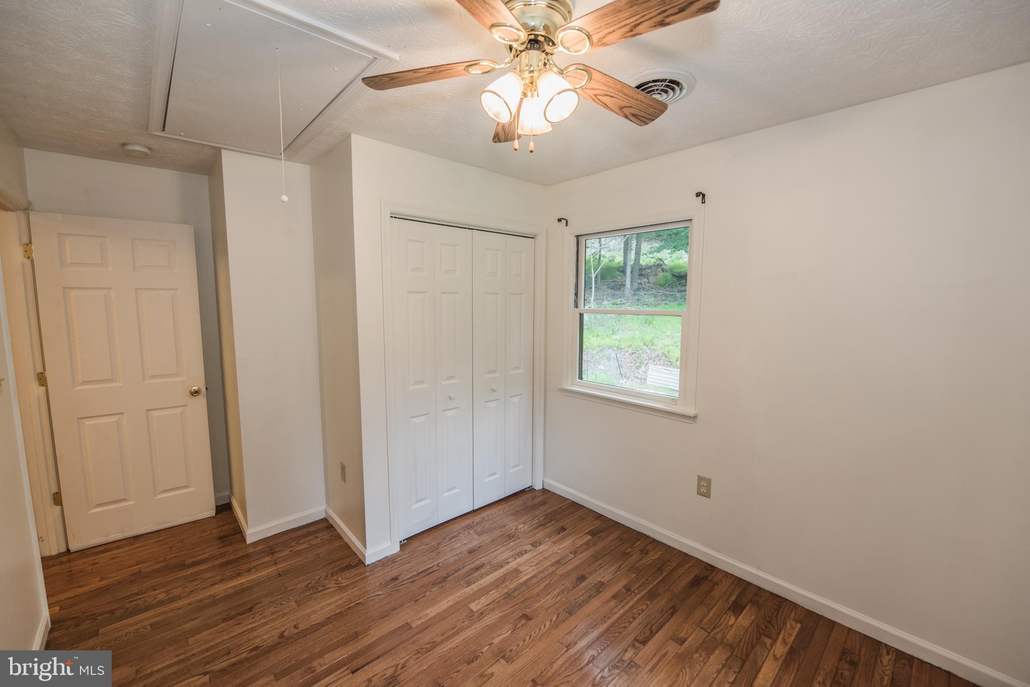 ROUSE MT - Residential