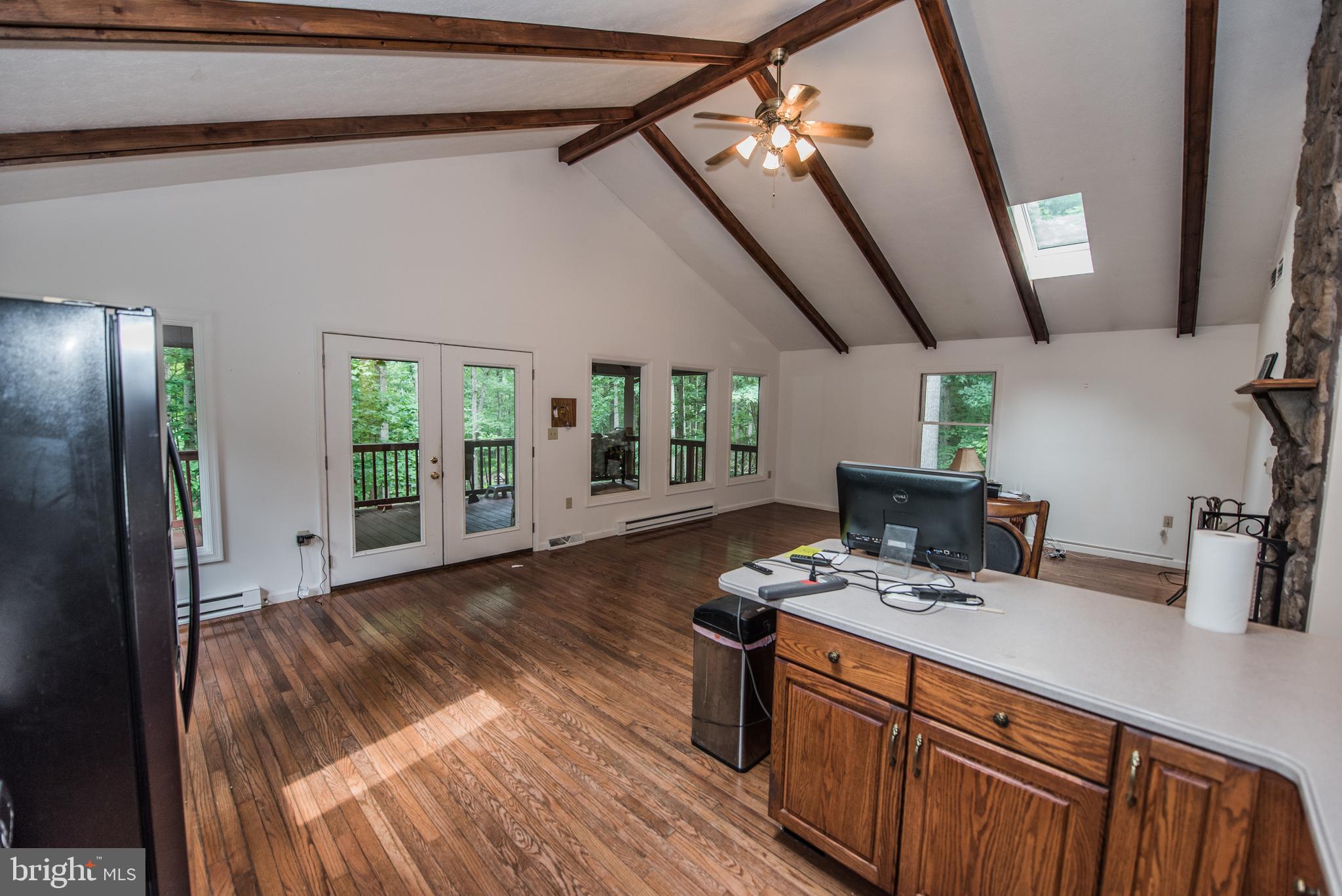 ROUSE MT - Residential