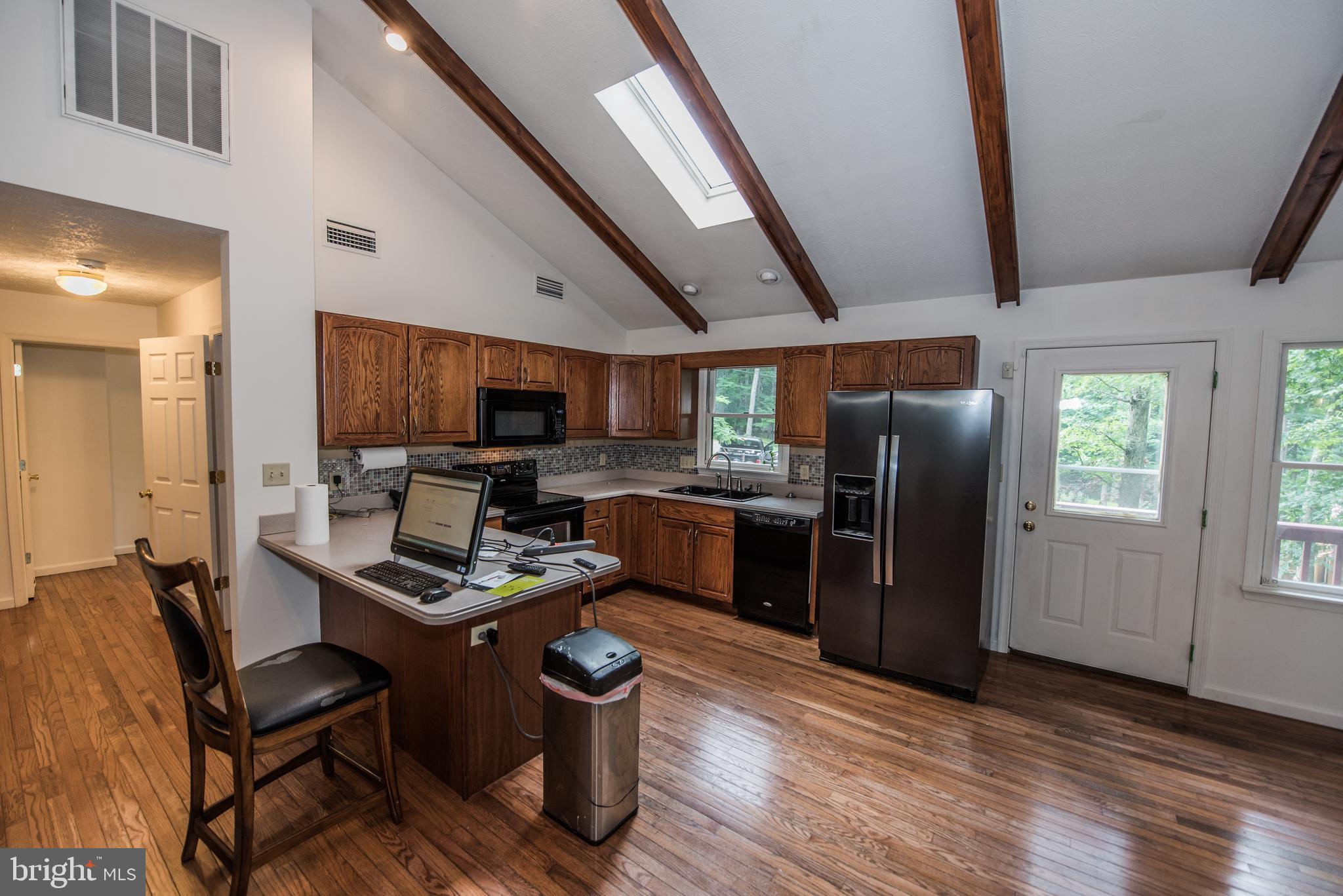 ROUSE MT - Residential