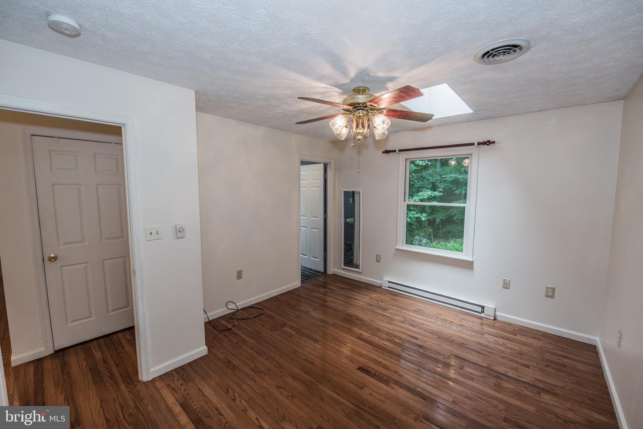 ROUSE MT - Residential