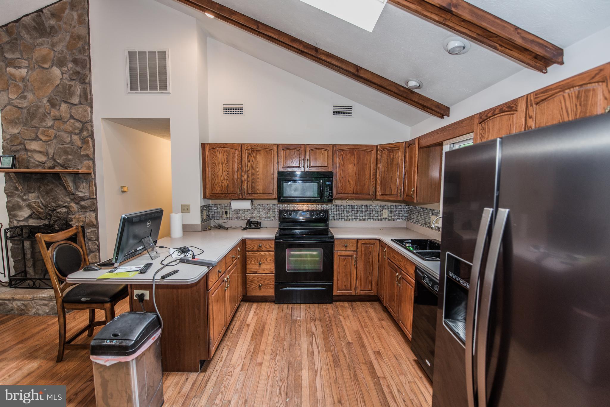 ROUSE MT - Residential