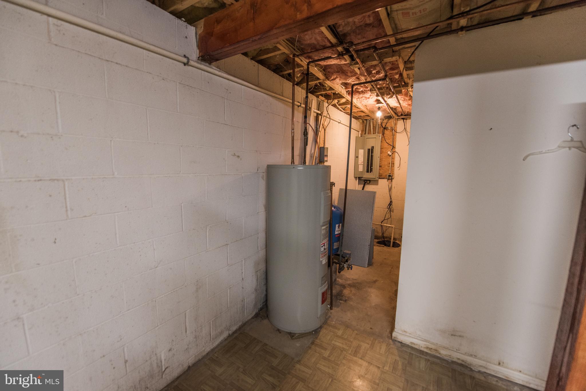 ROUSE MT - Residential