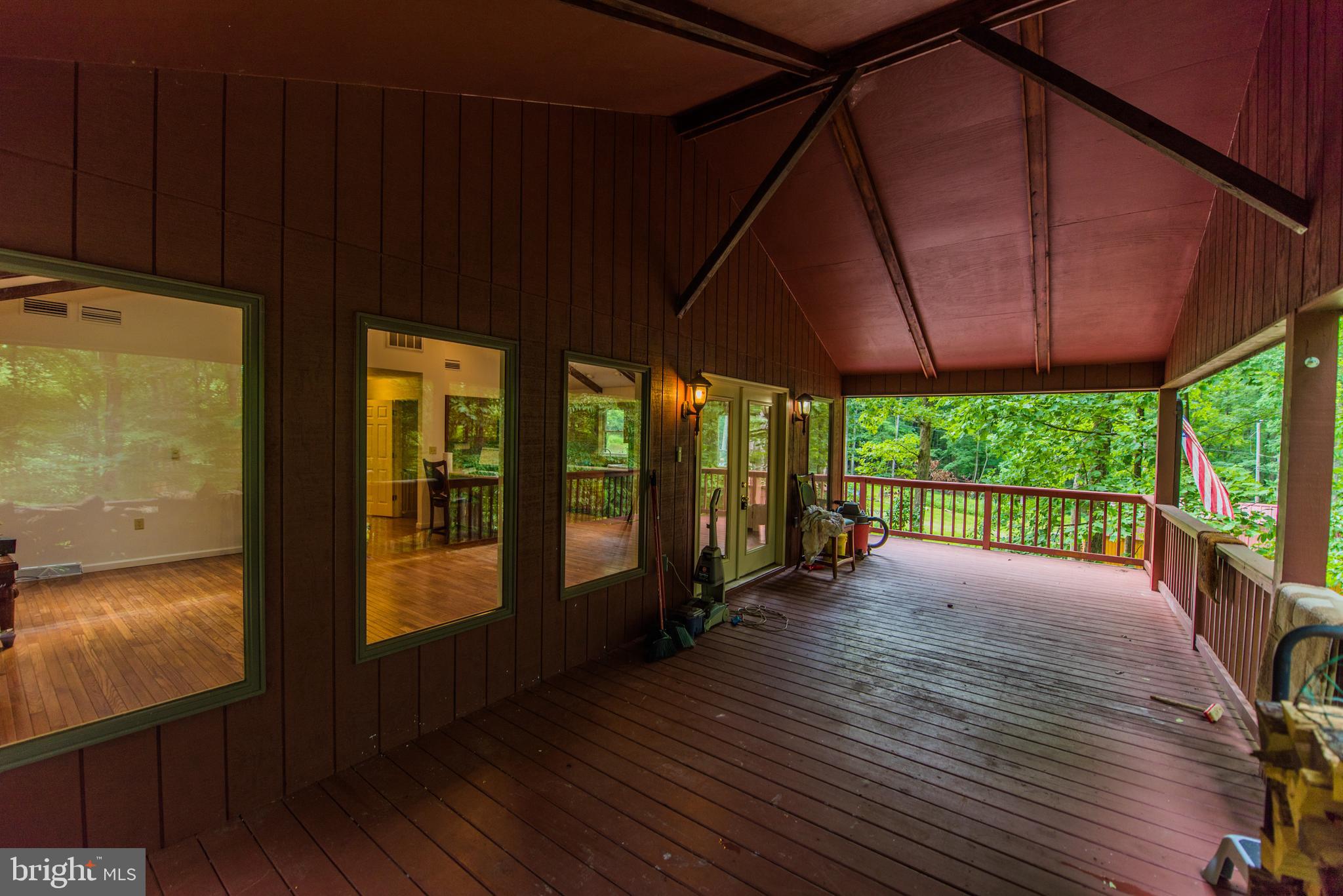 ROUSE MT - Residential