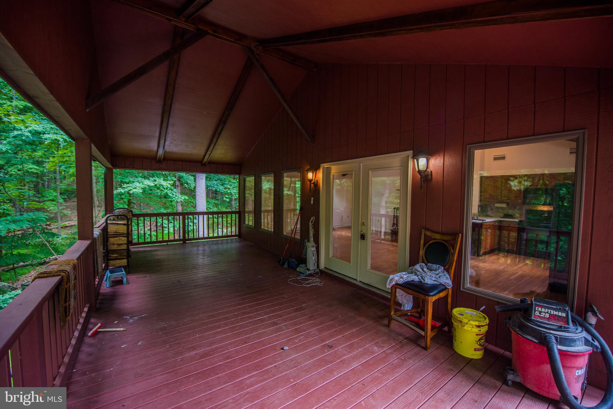 ROUSE MT - Residential