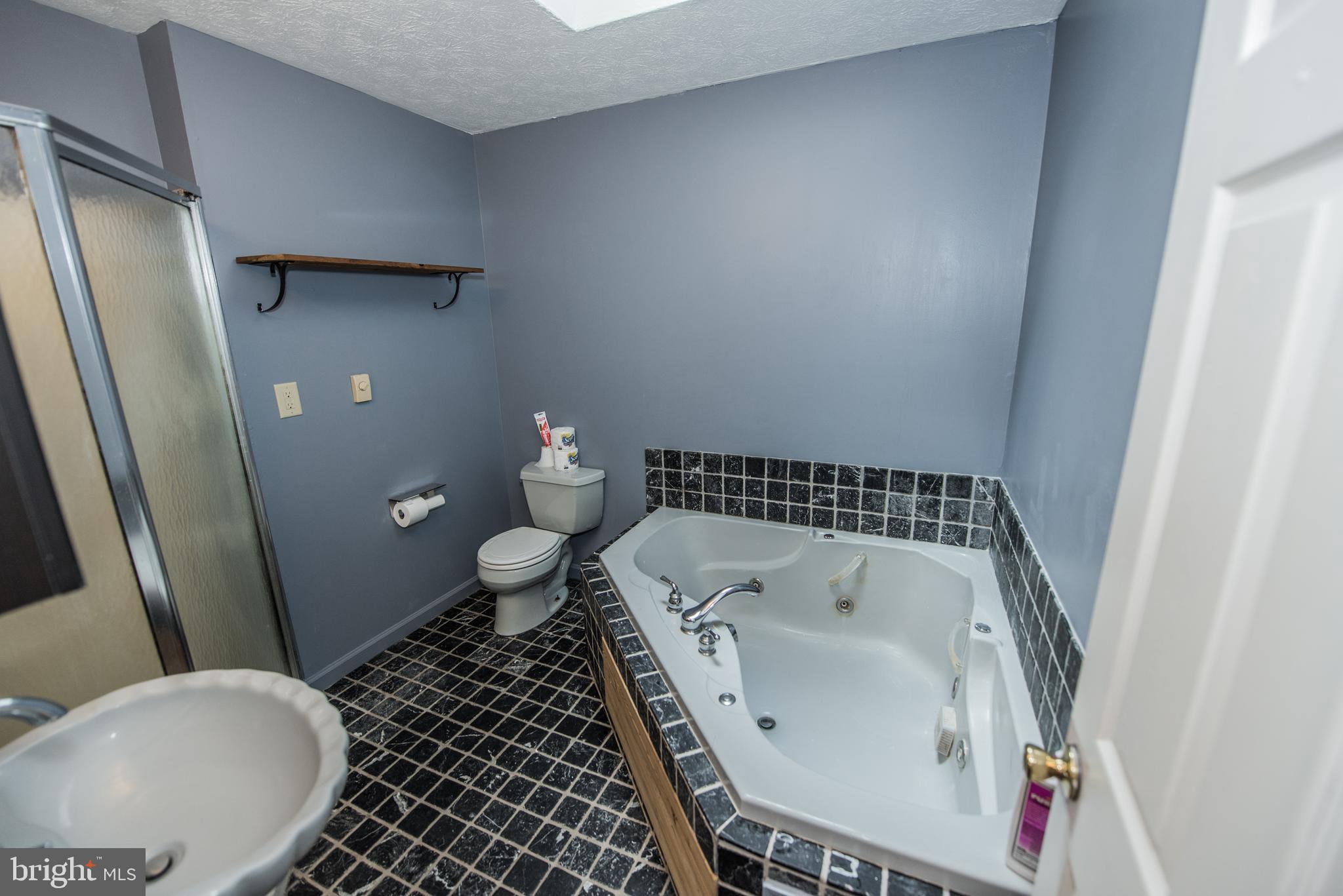 ROUSE MT - Residential