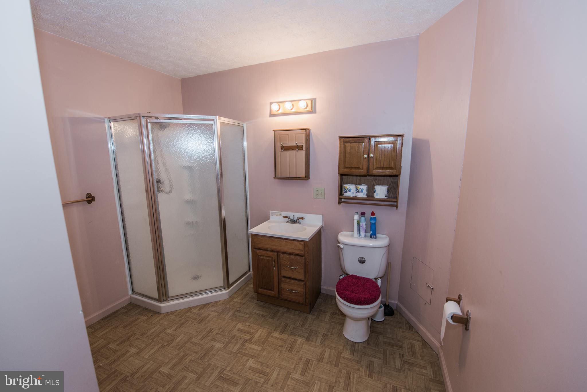 ROUSE MT - Residential