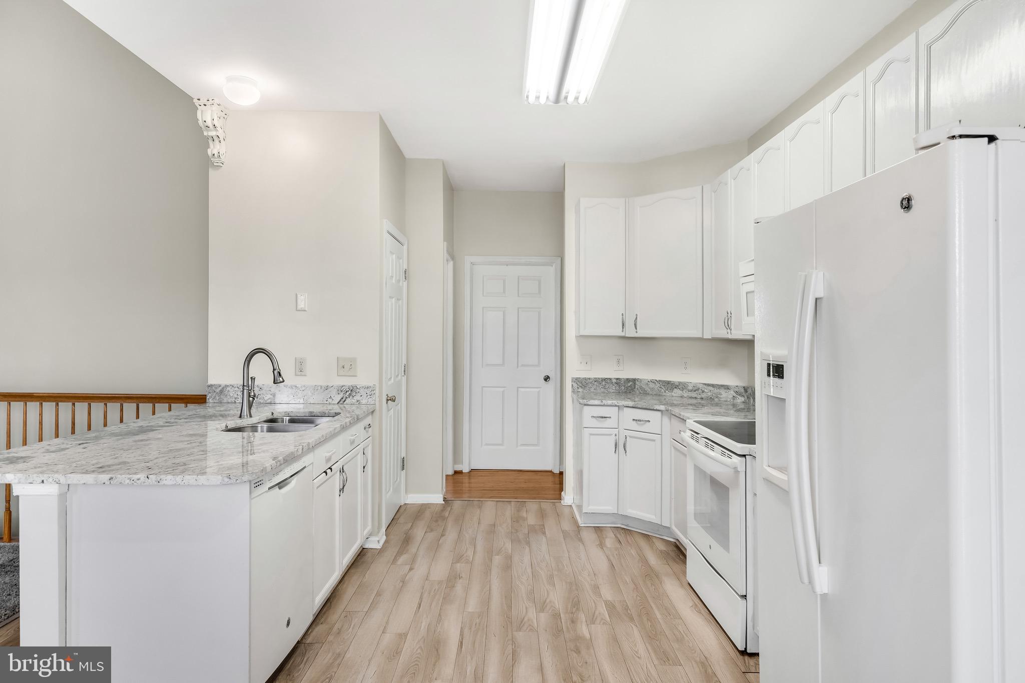 LAUREL RIDGE - Residential