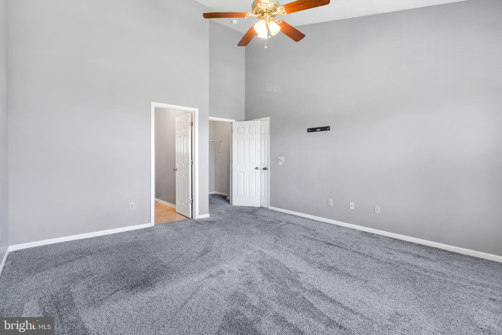 LAUREL RIDGE - Residential