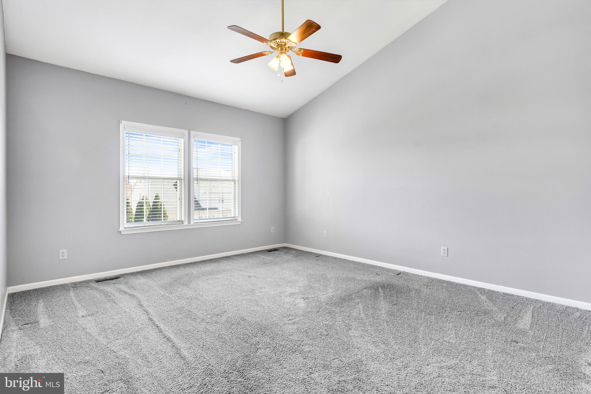 LAUREL RIDGE - Residential