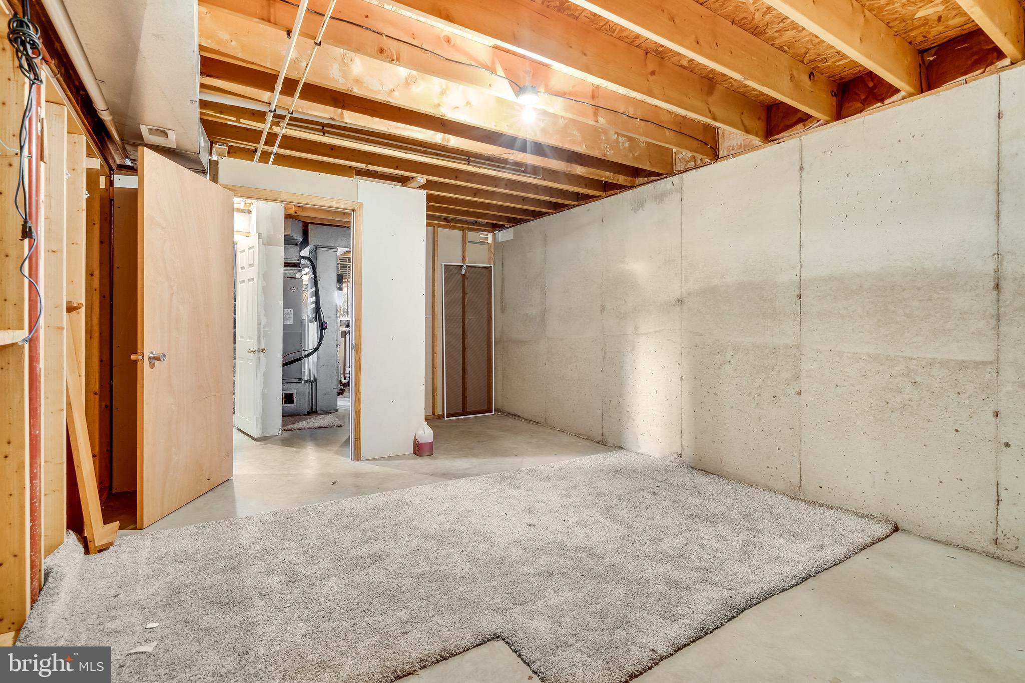 LAUREL RIDGE - Residential