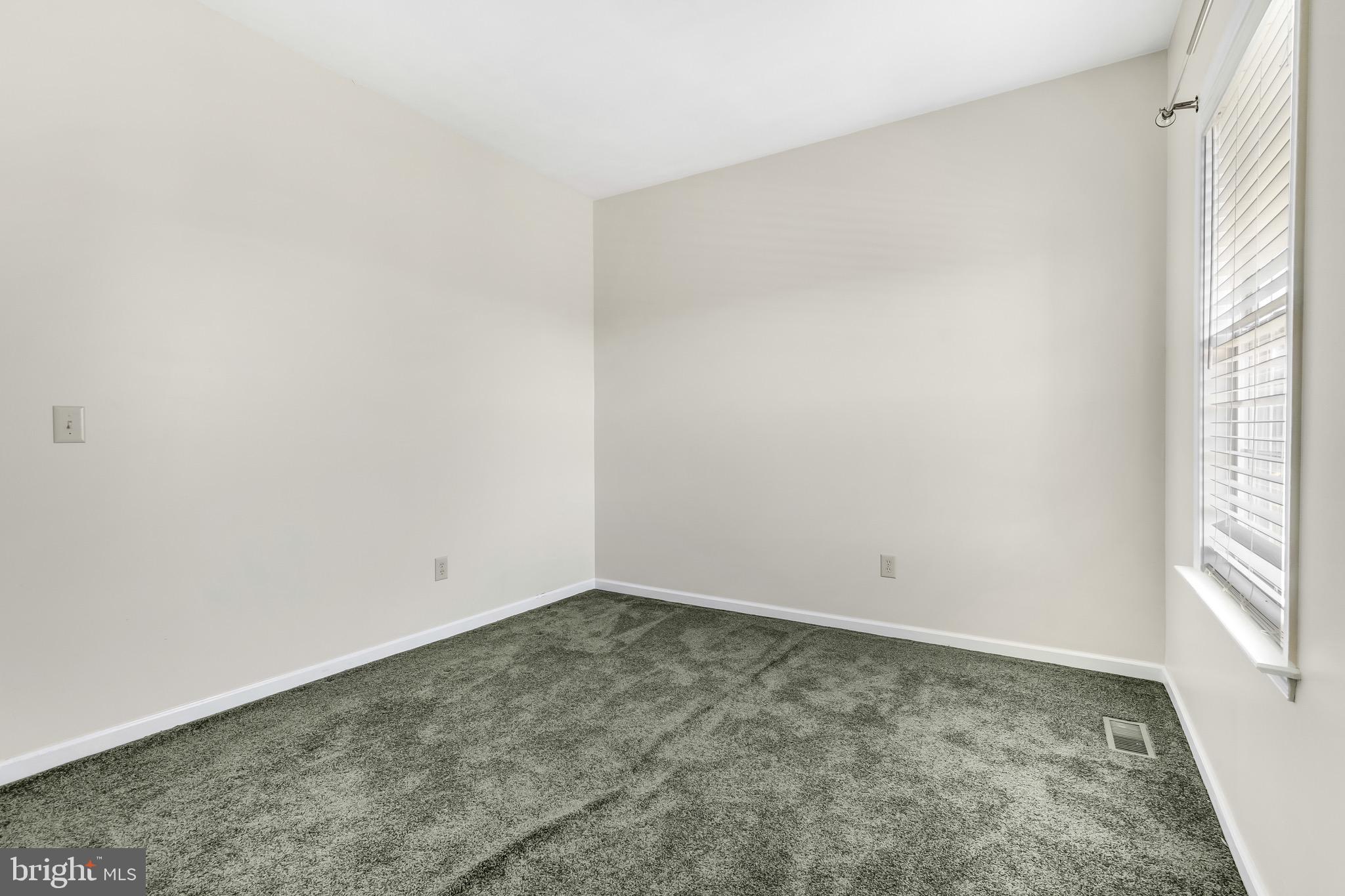 LAUREL RIDGE - Residential