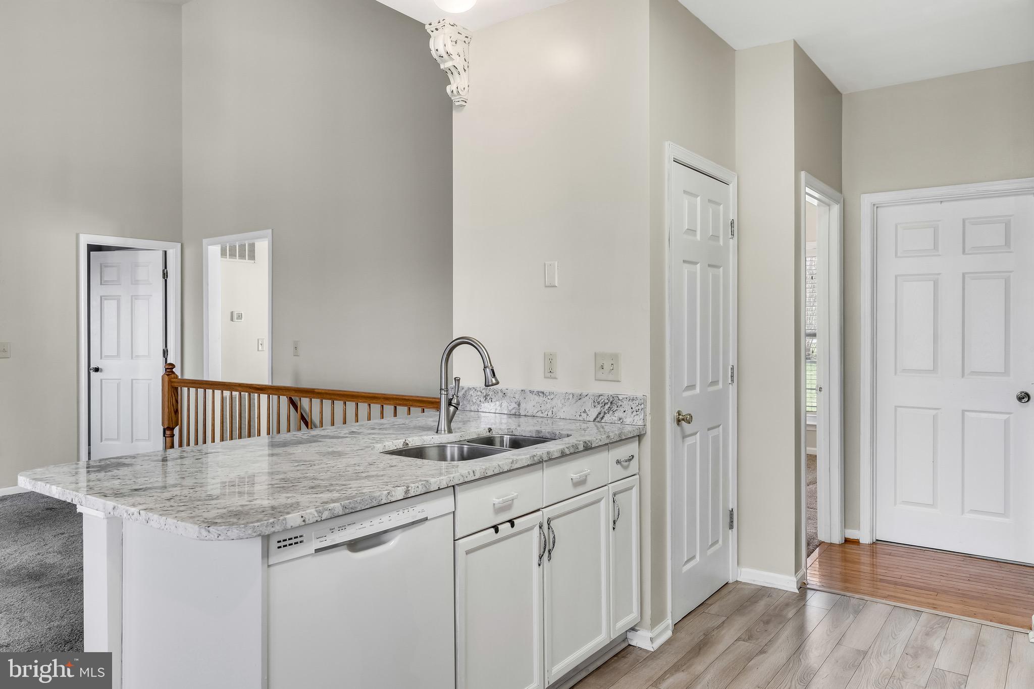 LAUREL RIDGE - Residential