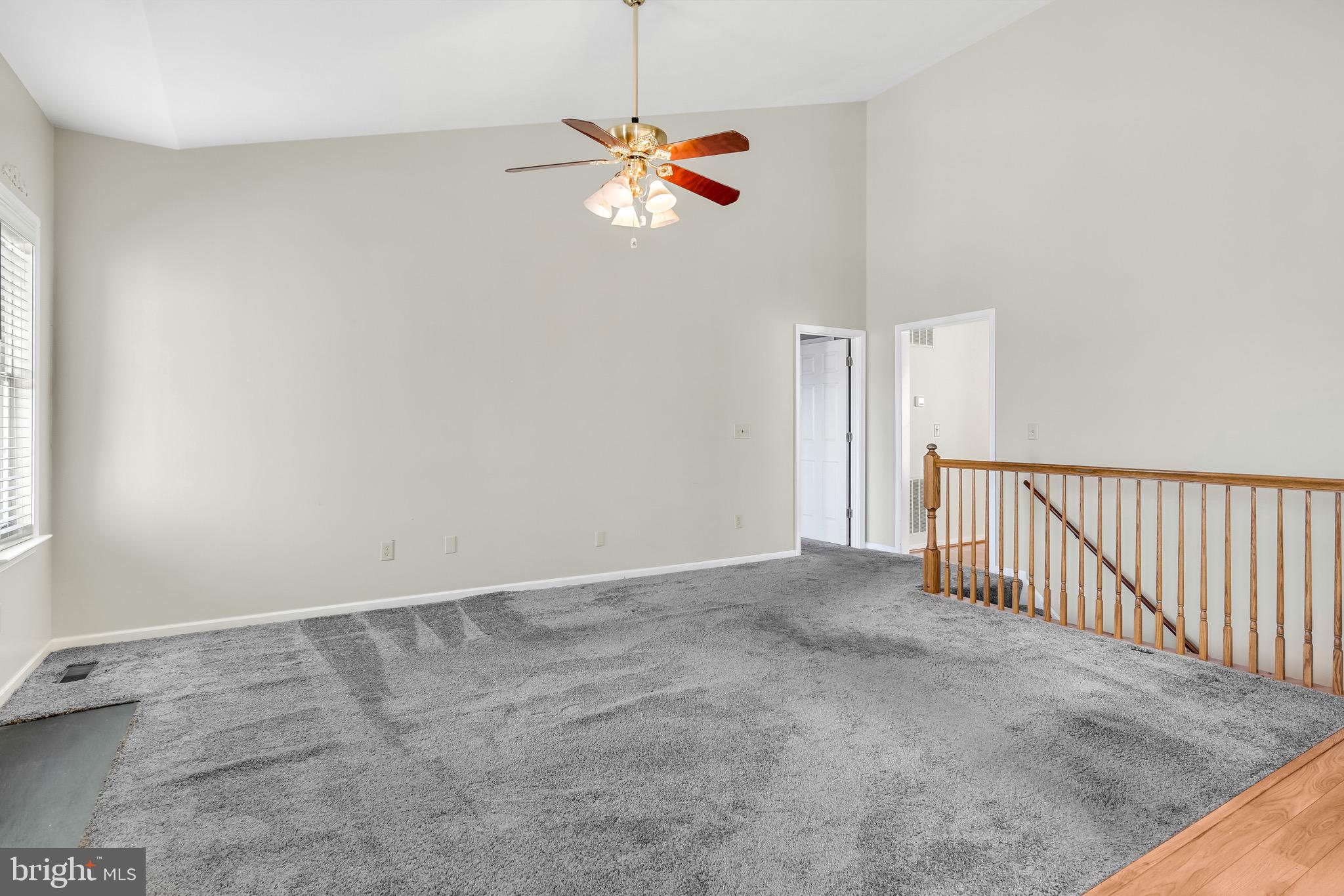 LAUREL RIDGE - Residential