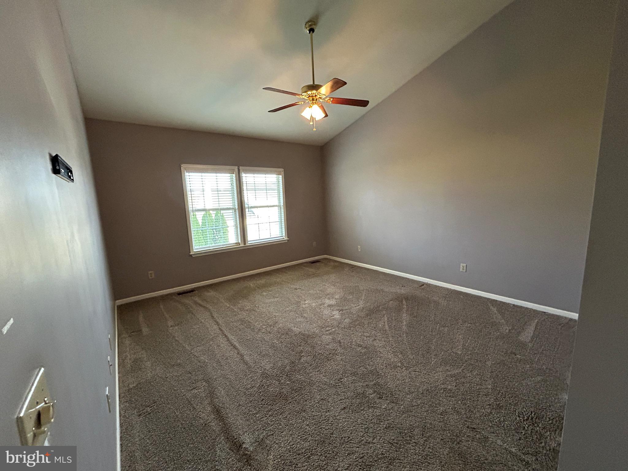 LAUREL RIDGE - Residential