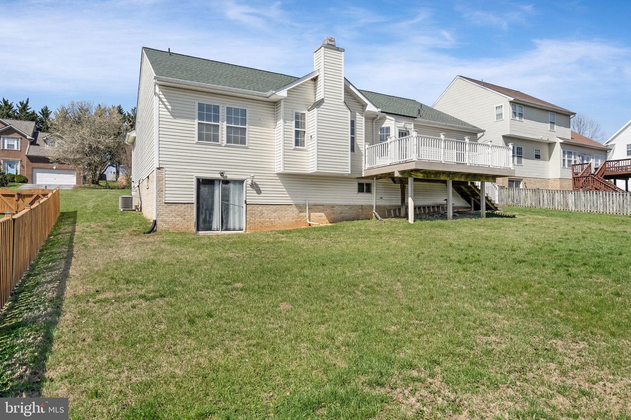 LAUREL RIDGE - Residential