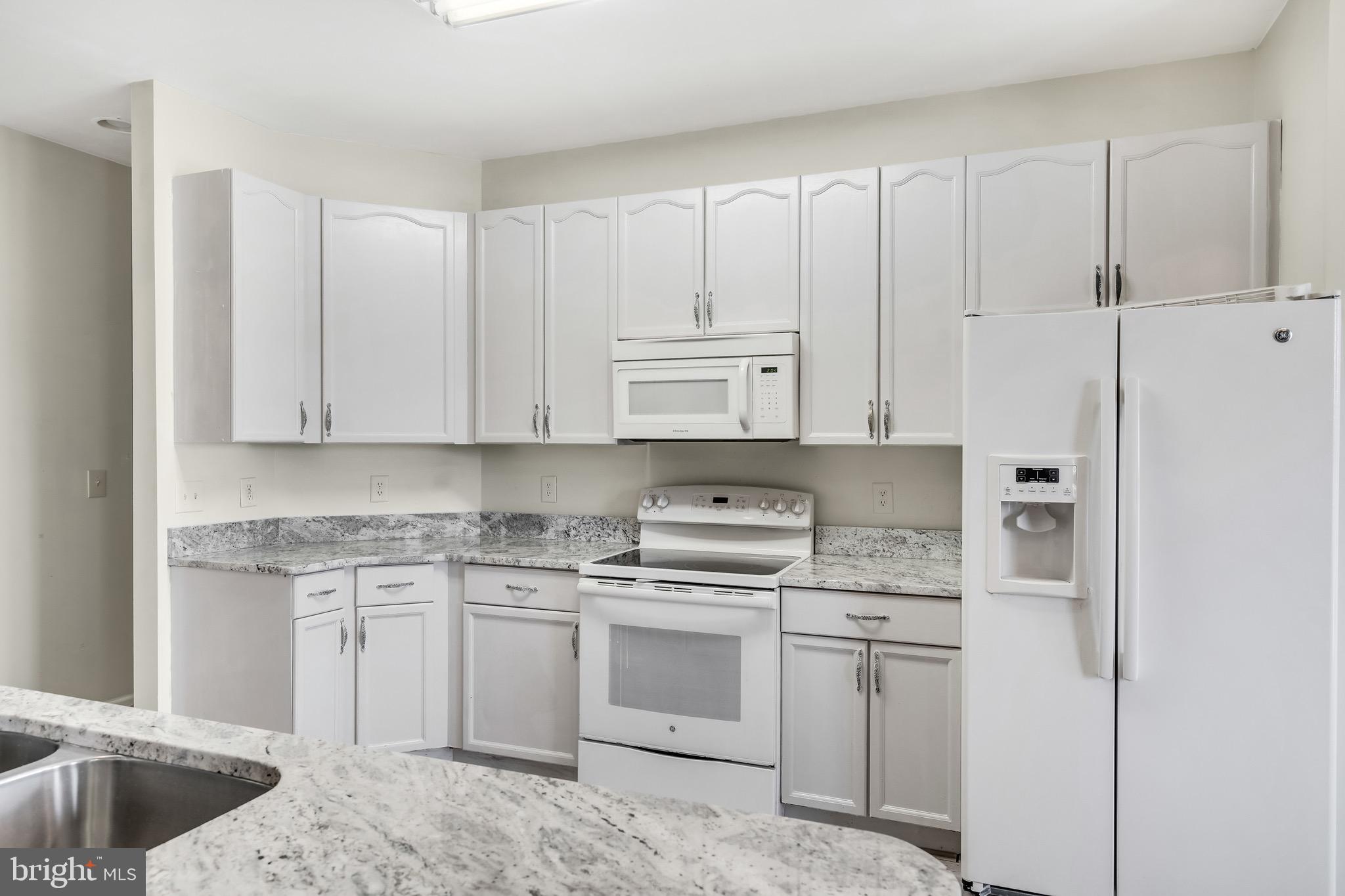 LAUREL RIDGE - Residential