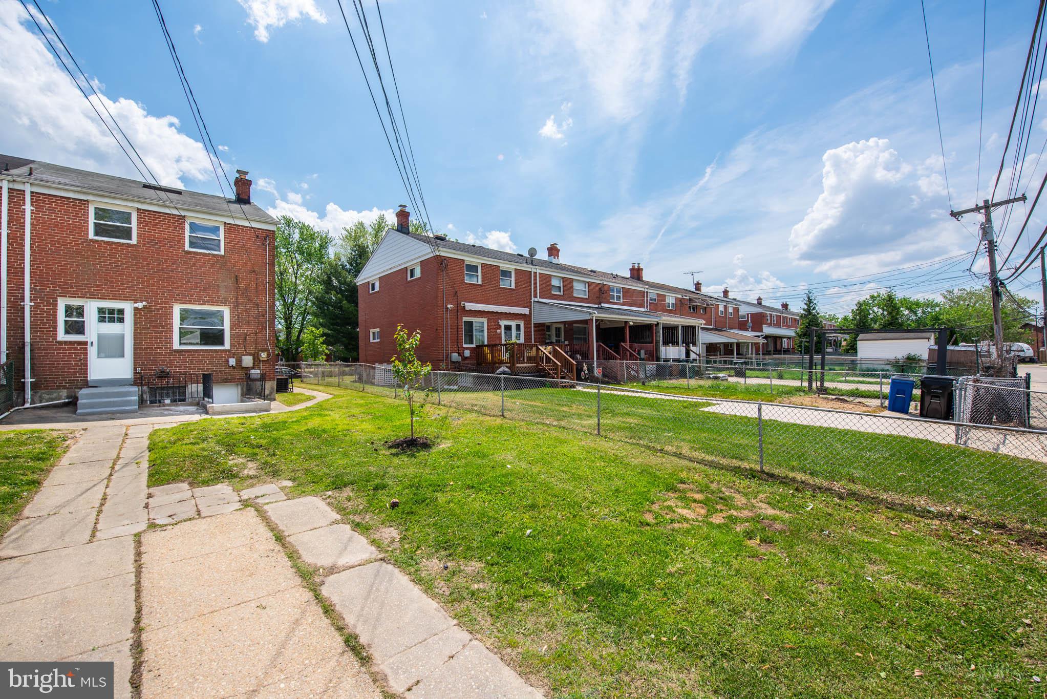 CHARLESMONT - Residential