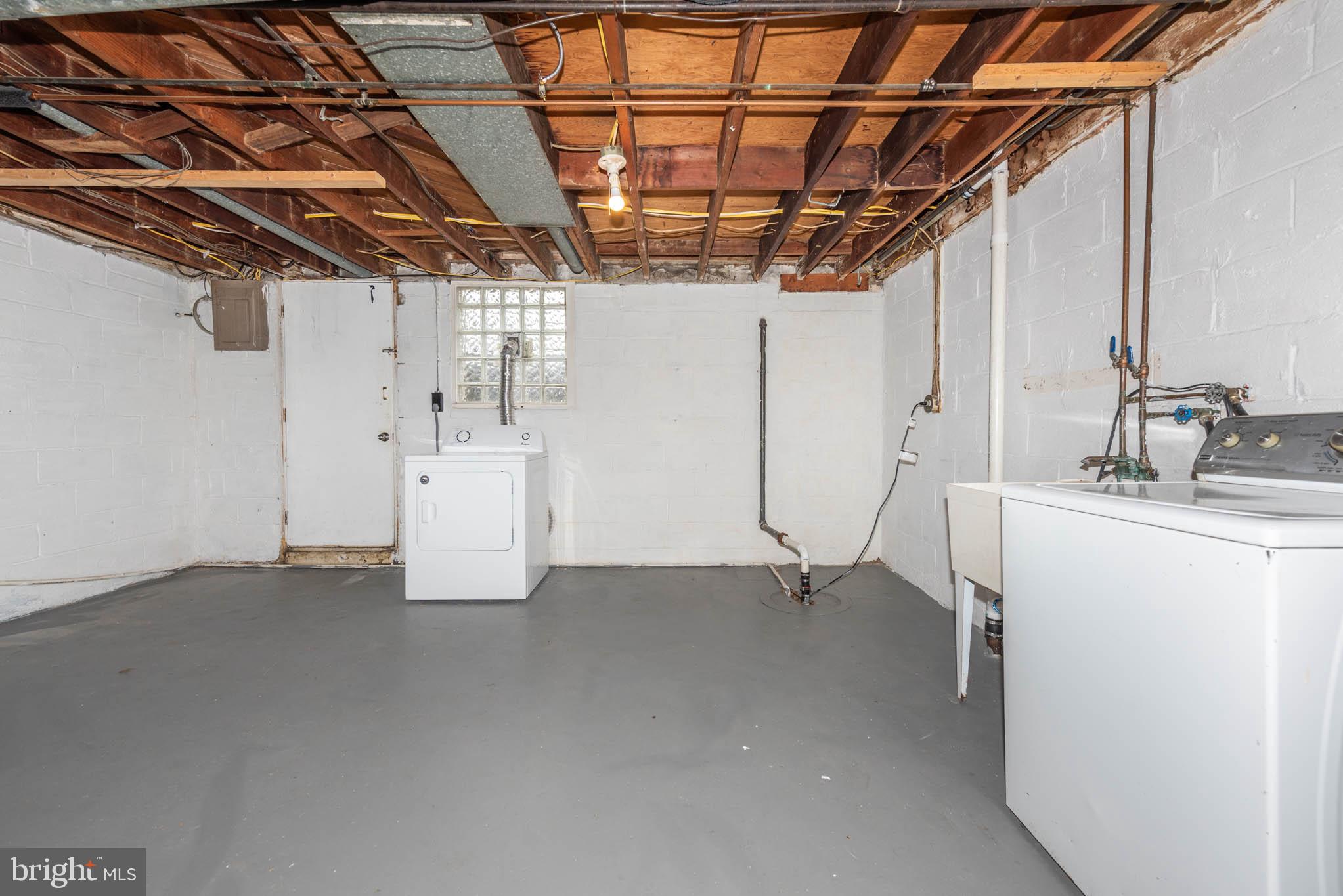 CHARLESMONT - Residential