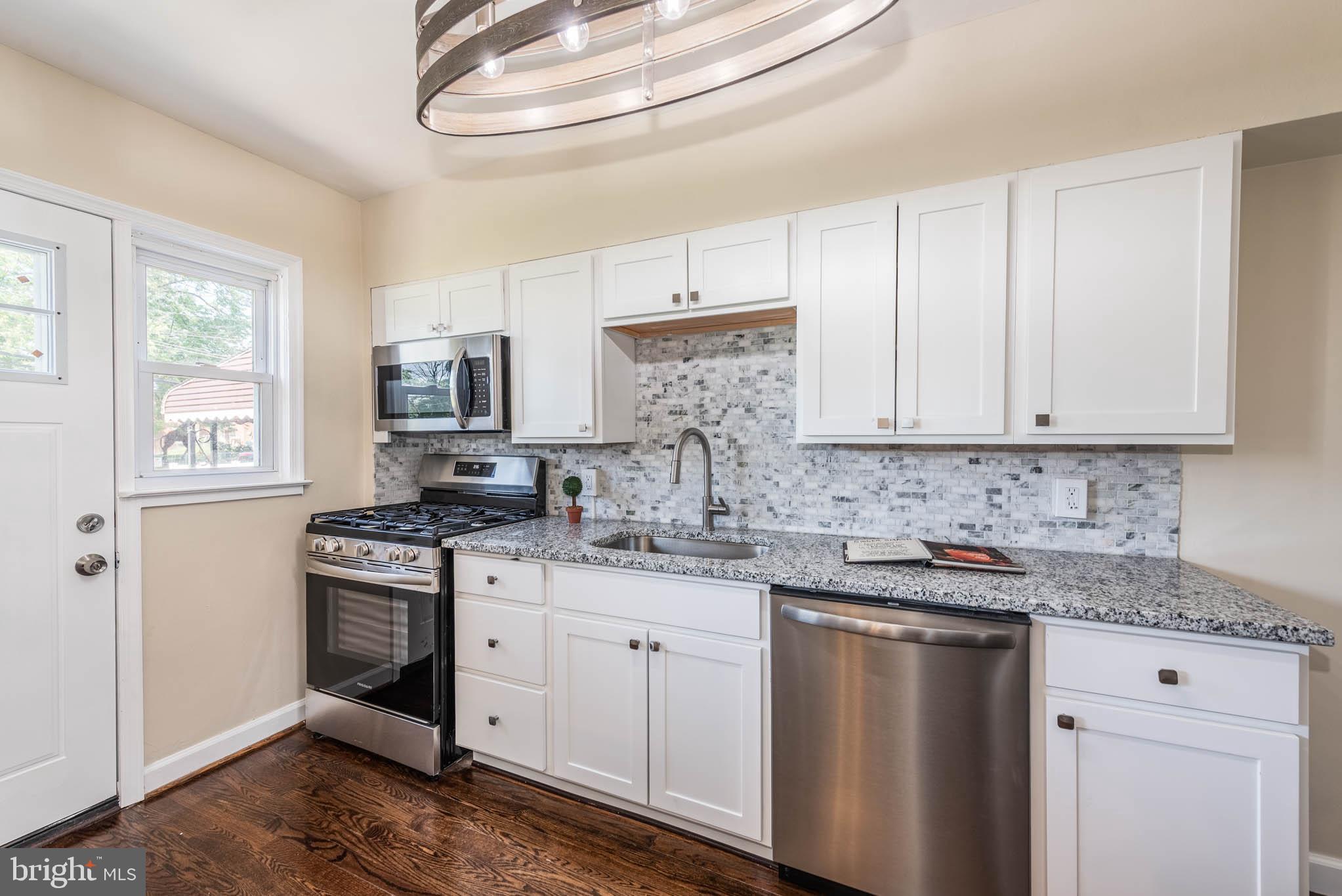 CHARLESMONT - Residential