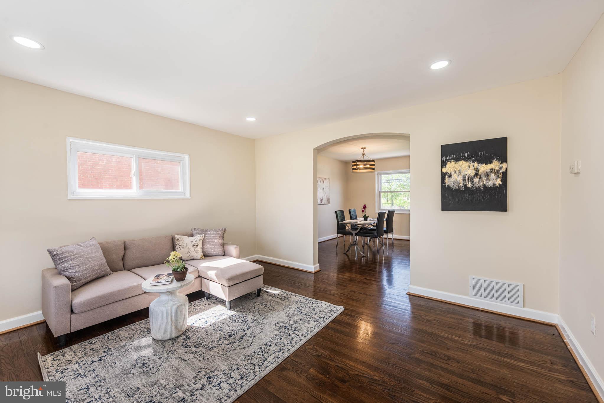 CHARLESMONT - Residential