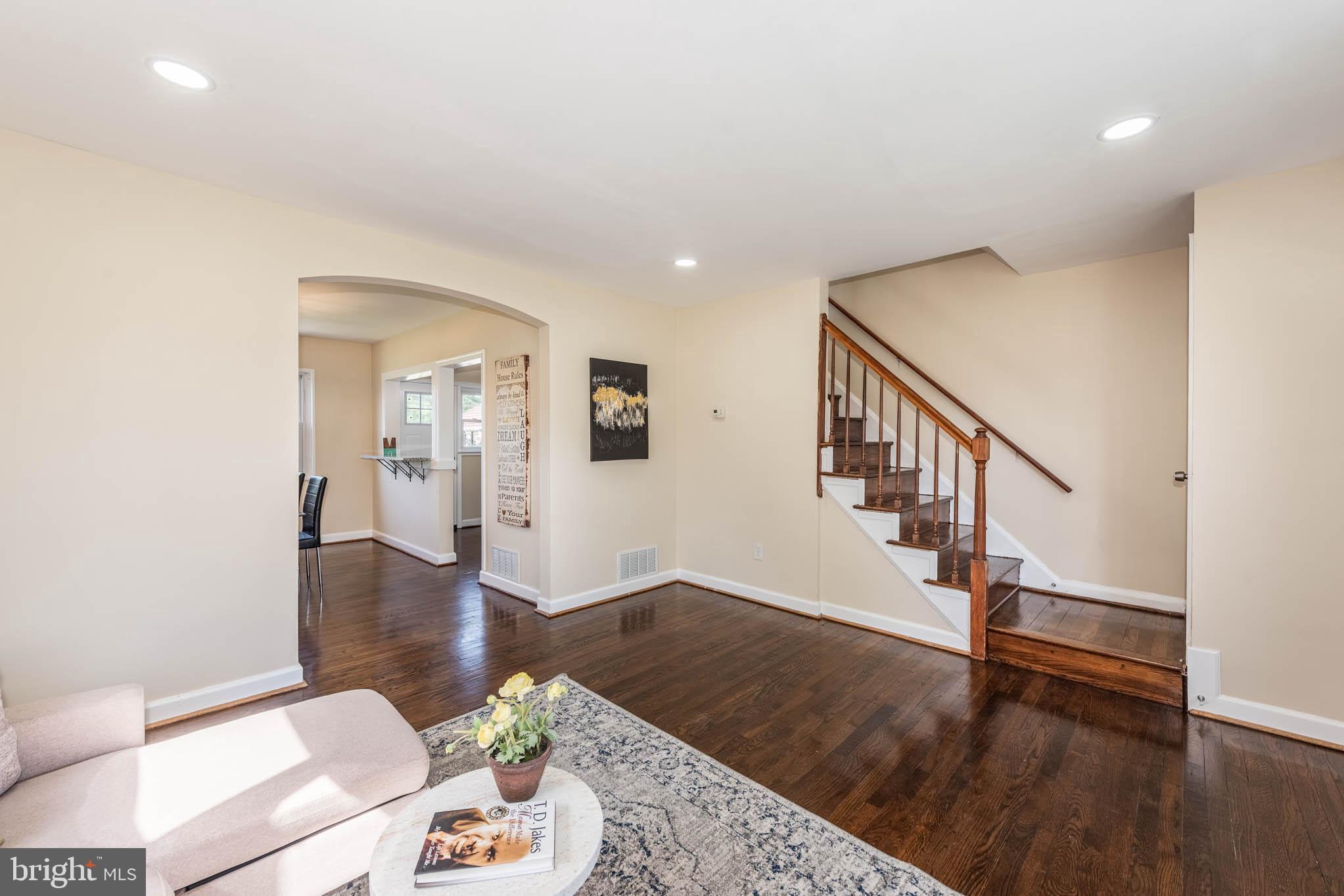 CHARLESMONT - Residential