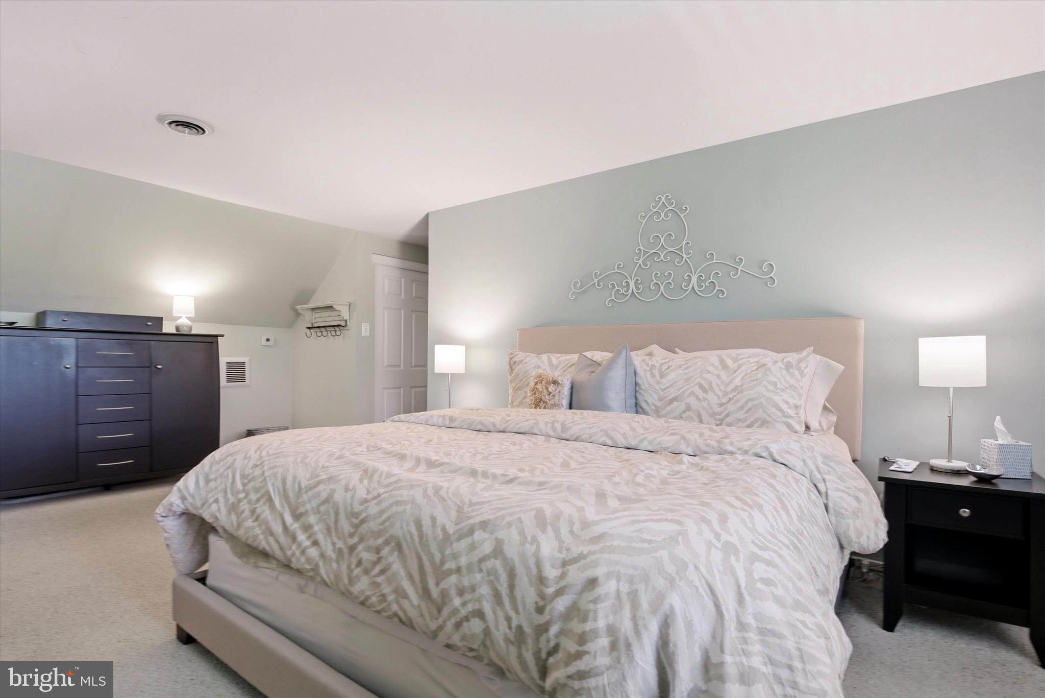 FRIENDSHIP HILLS - Residential