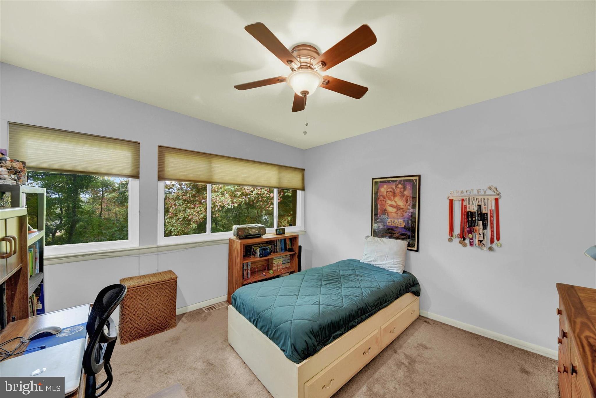 CAVESWOOD - Residential