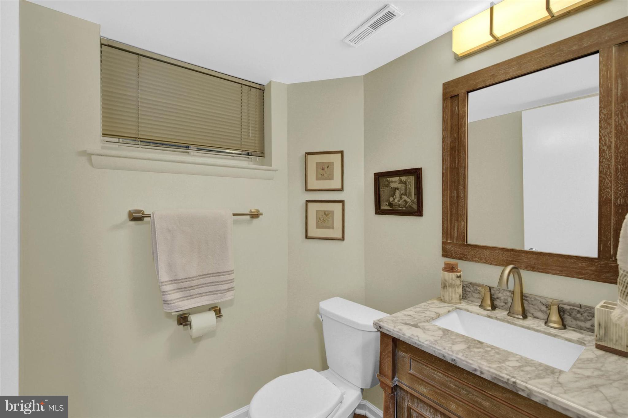 CAVESWOOD - Residential