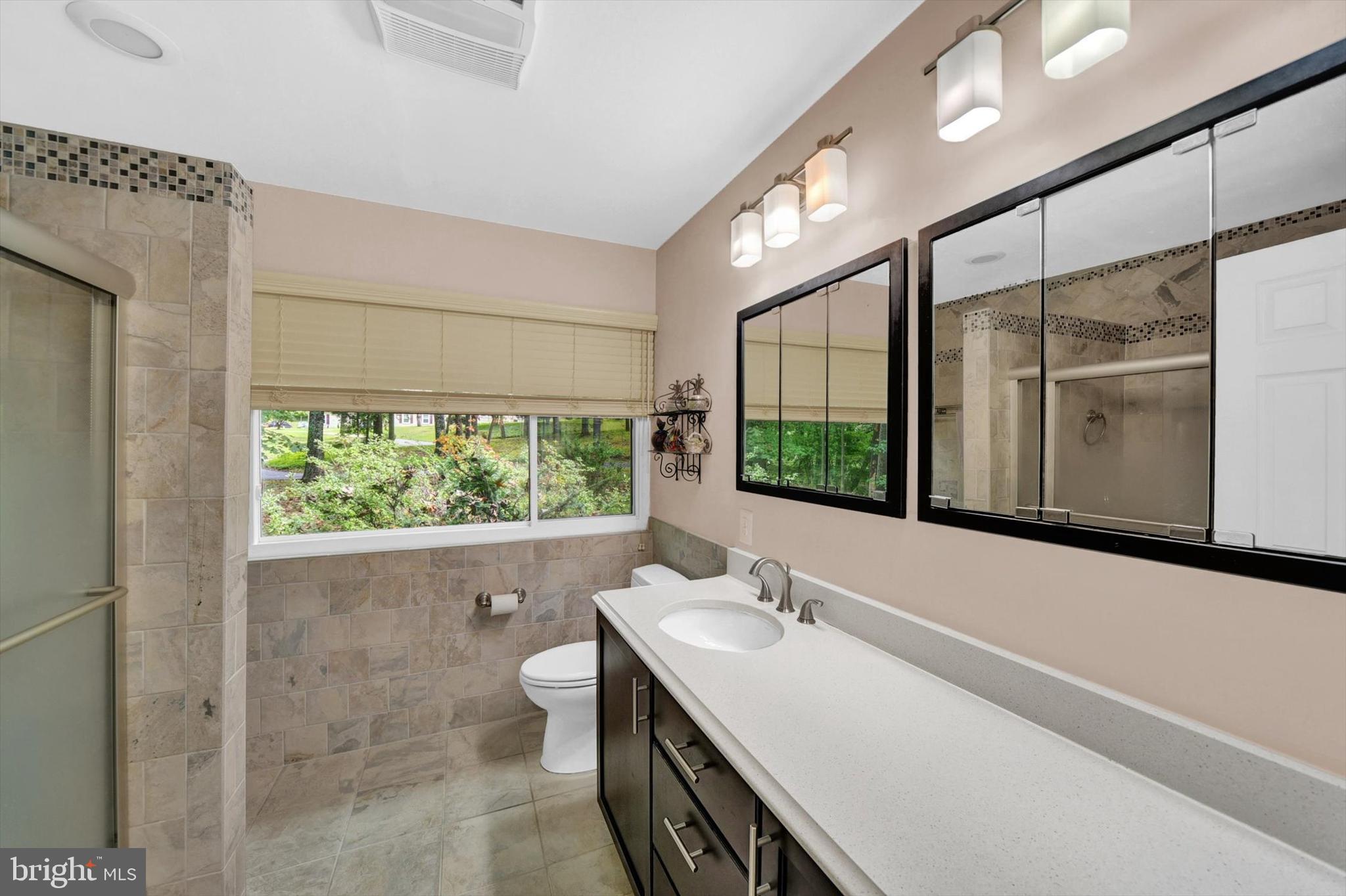 CAVESWOOD - Residential