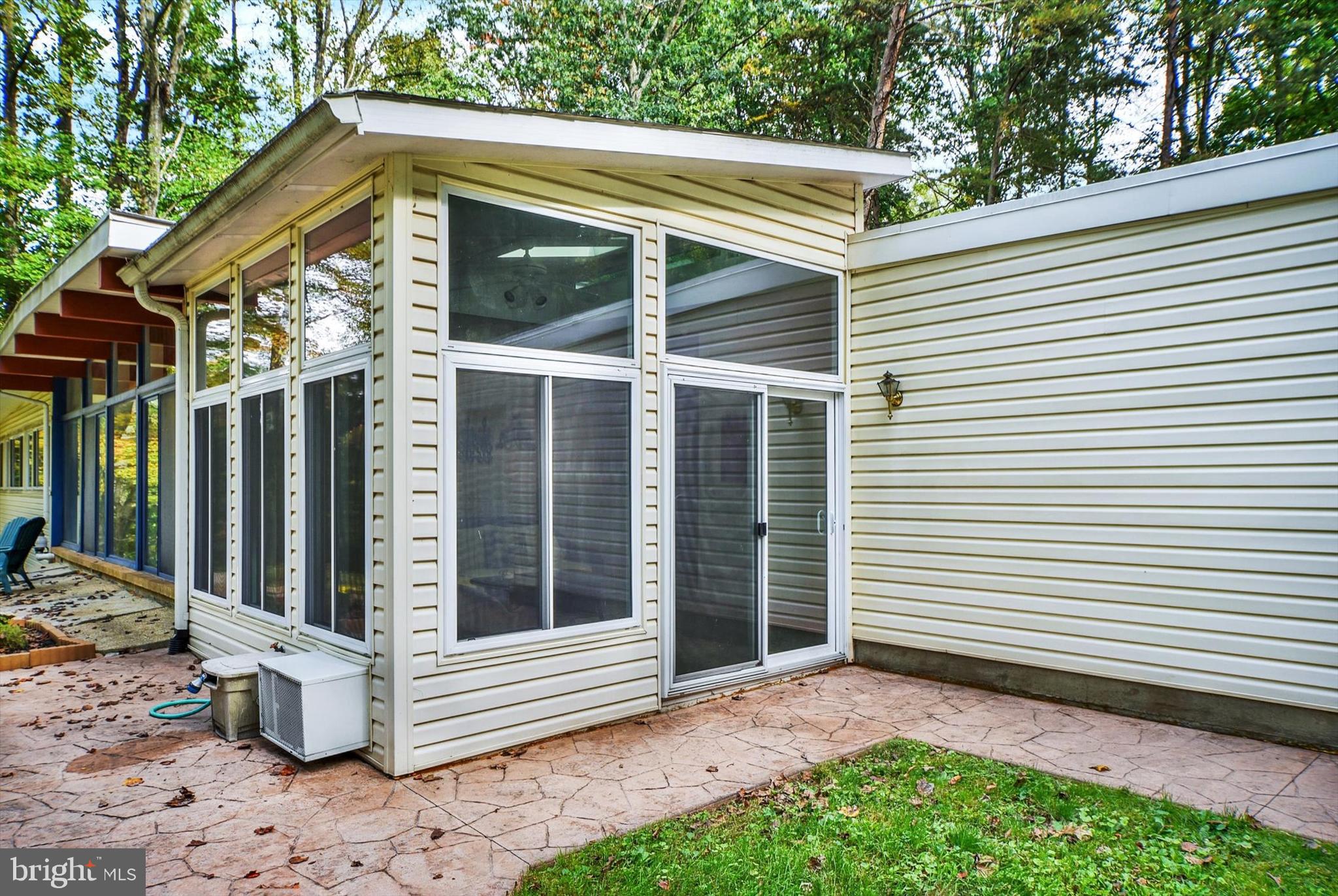 CAVESWOOD - Residential