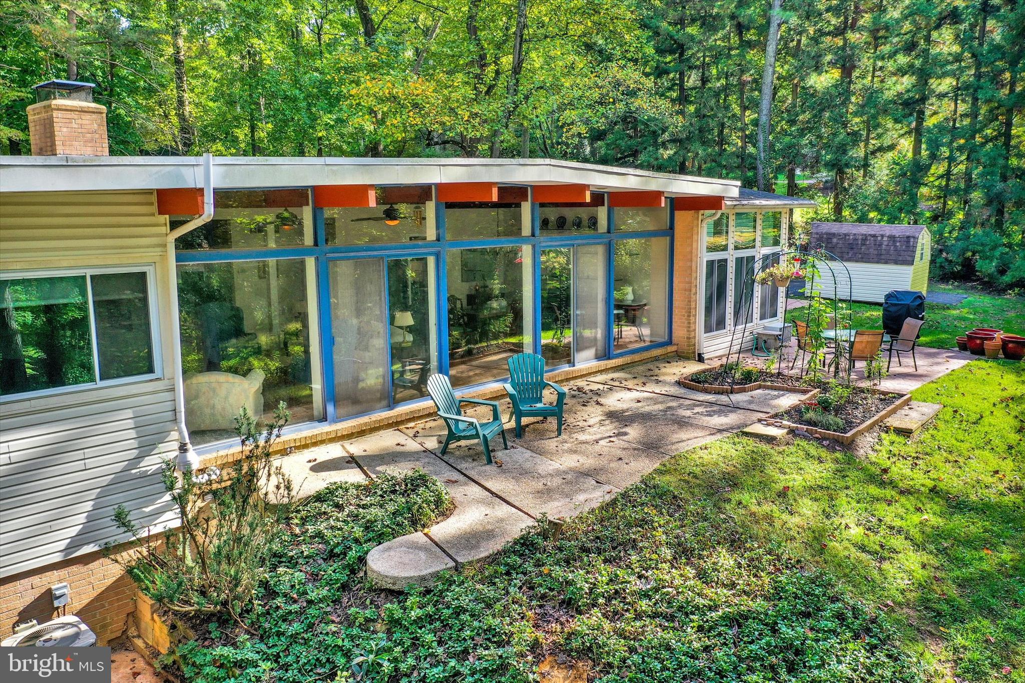 CAVESWOOD - Residential