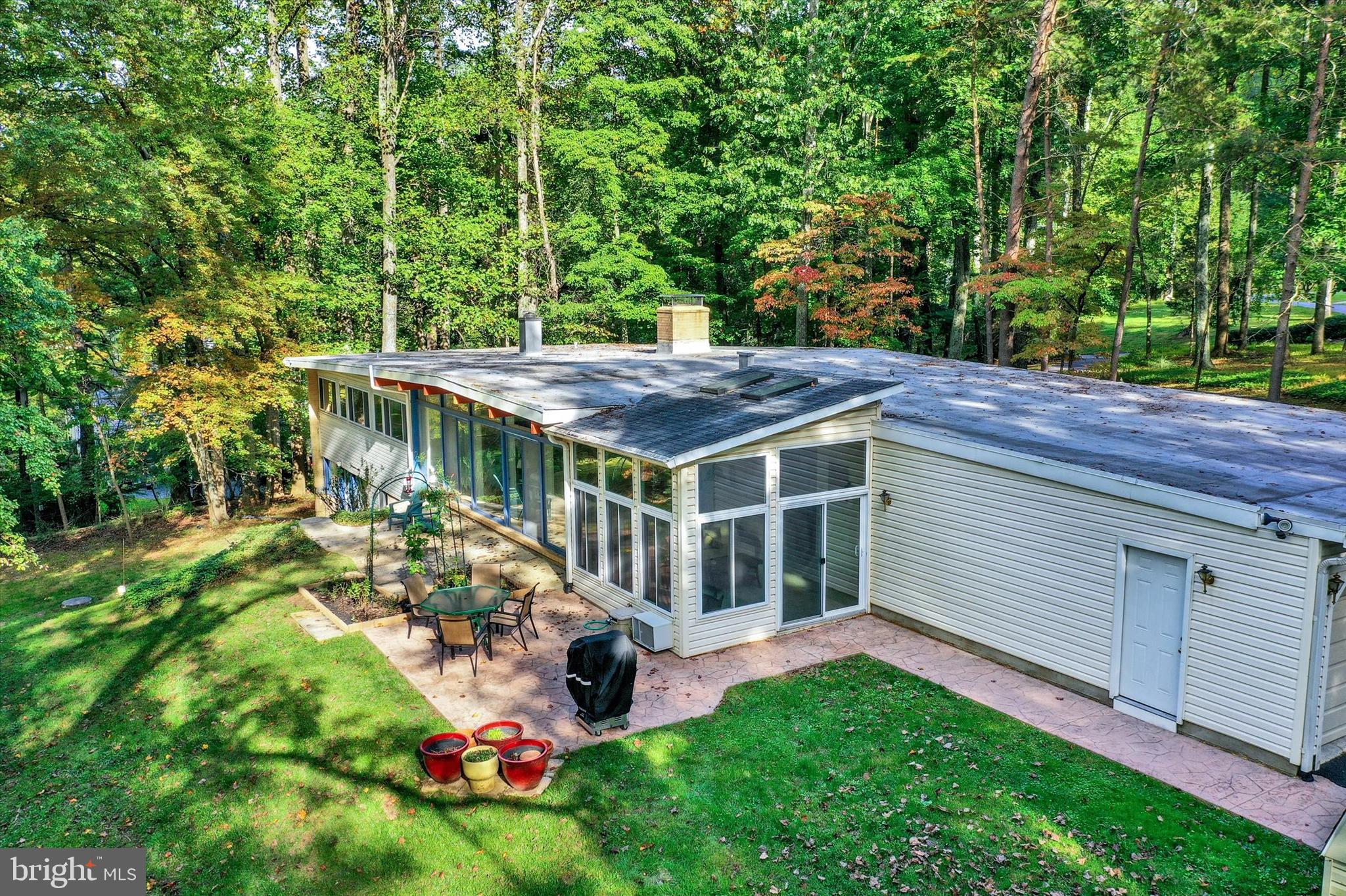 CAVESWOOD - Residential