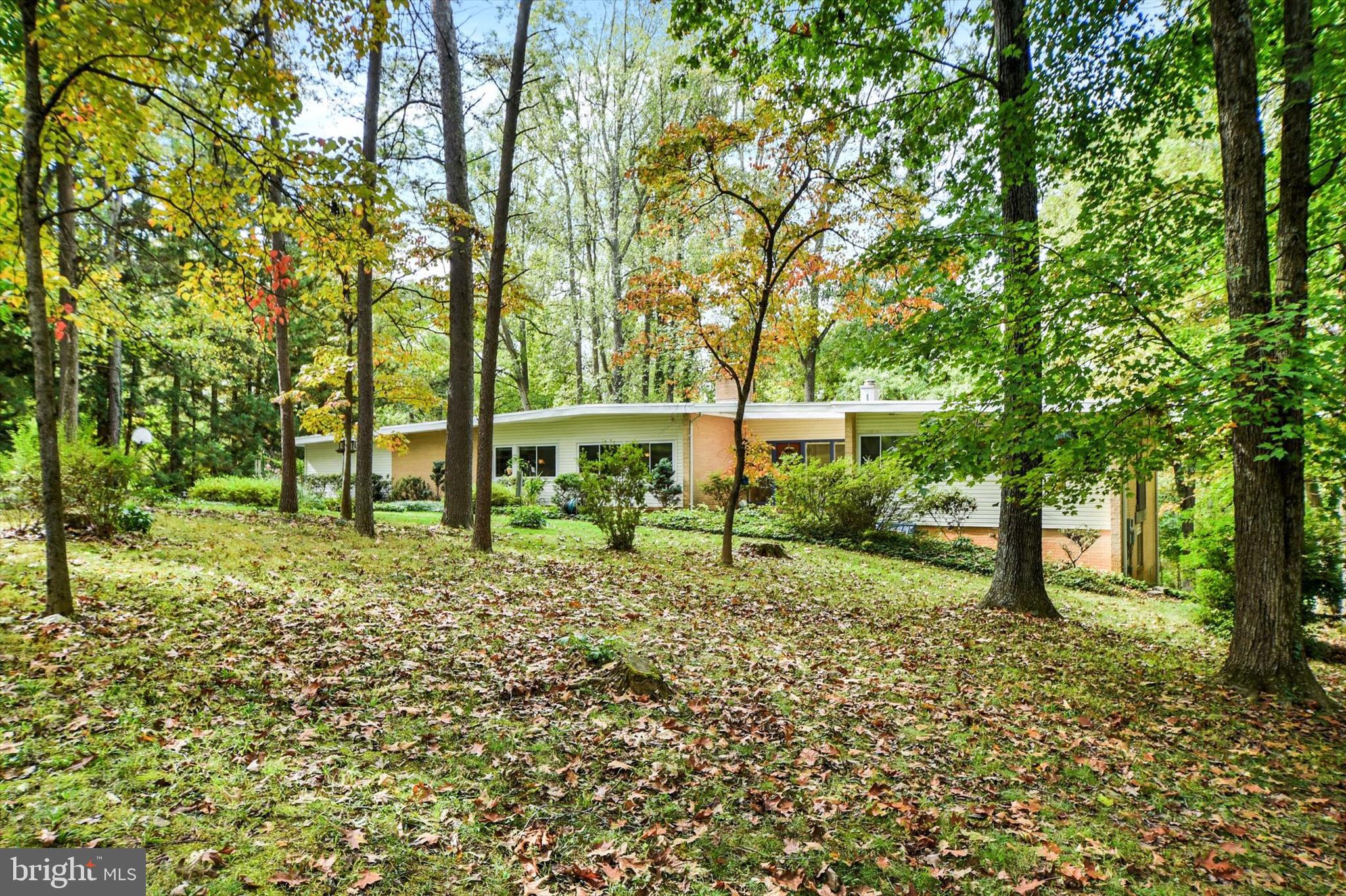 CAVESWOOD - Residential