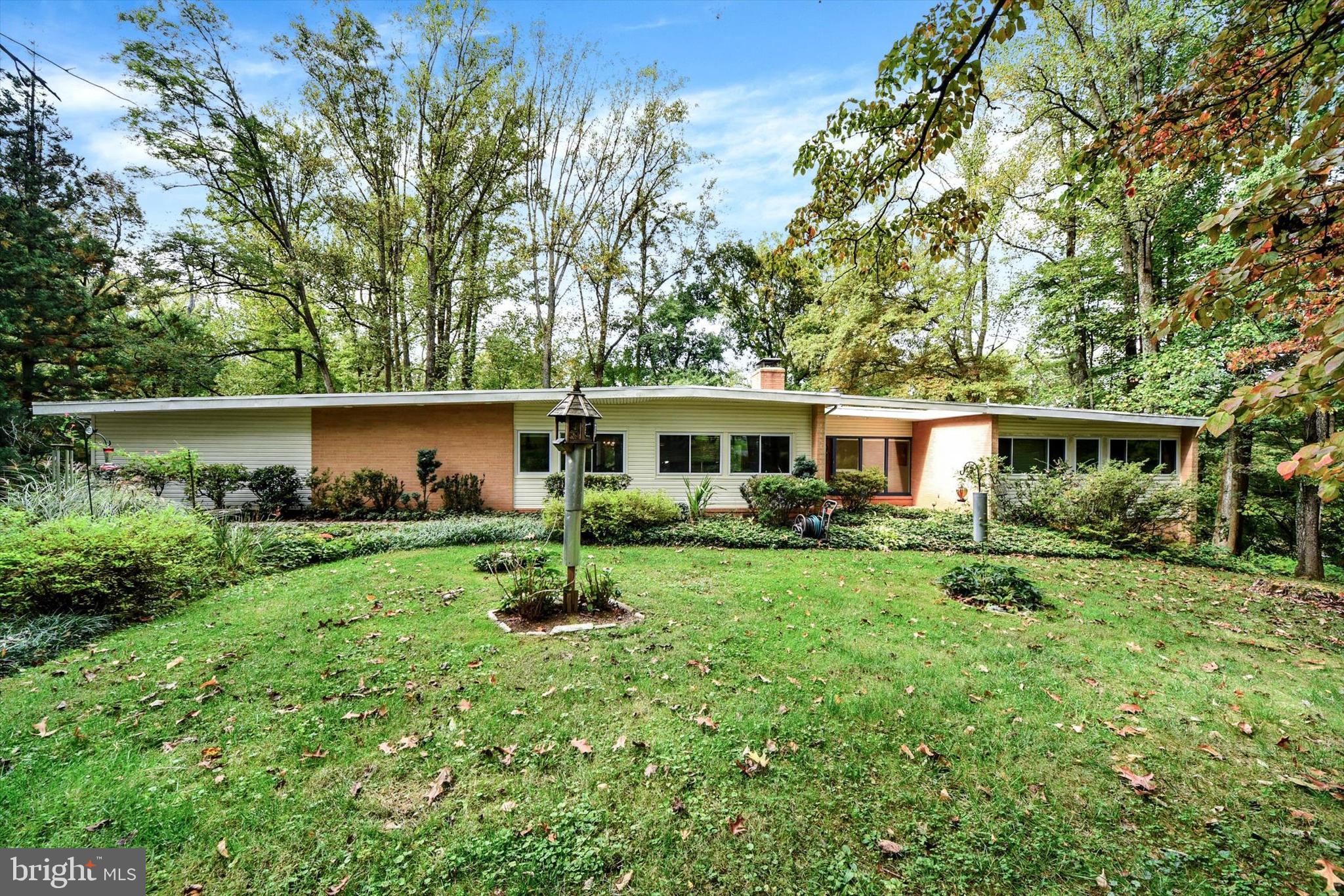 CAVESWOOD - Residential