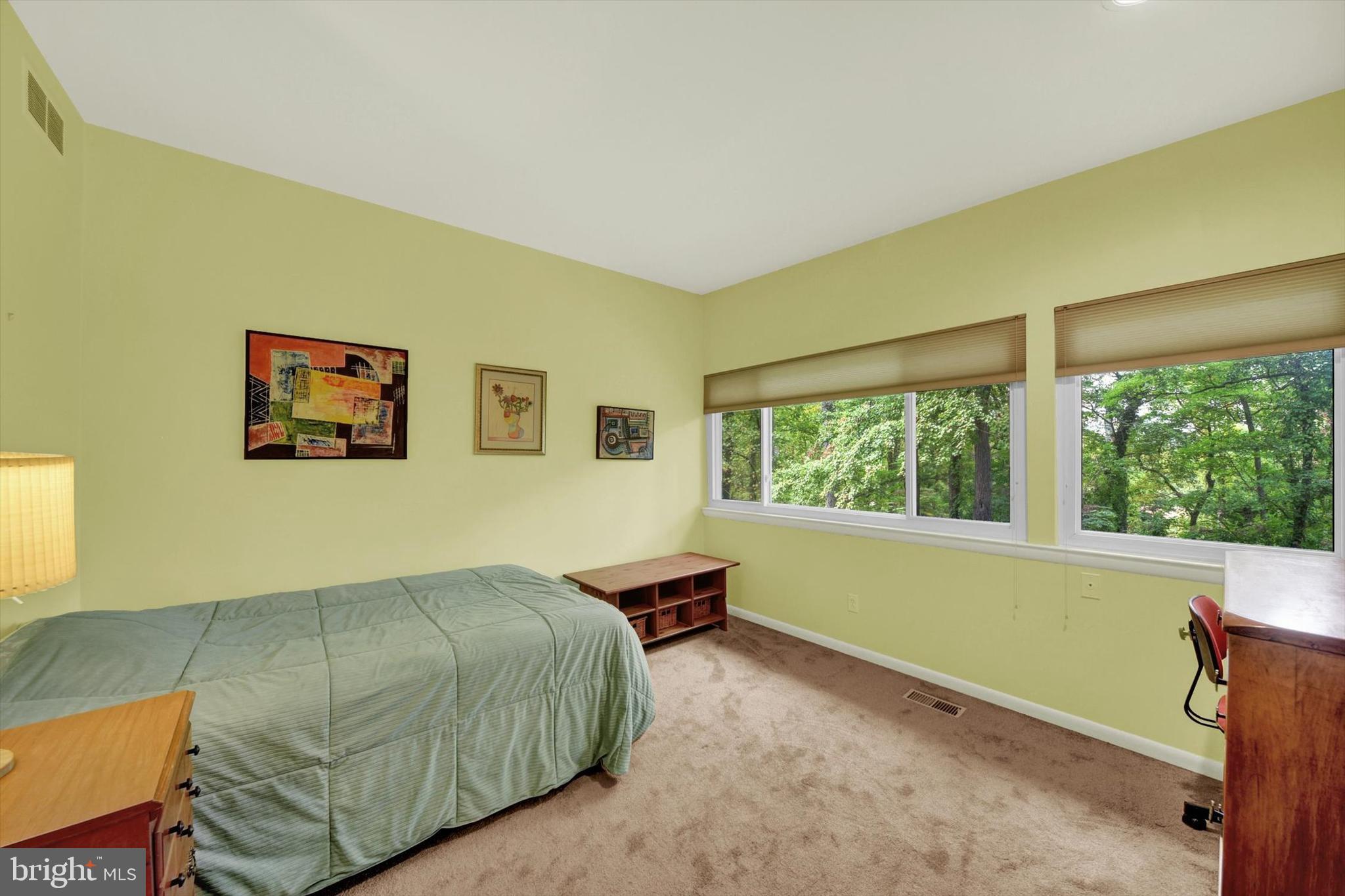 CAVESWOOD - Residential