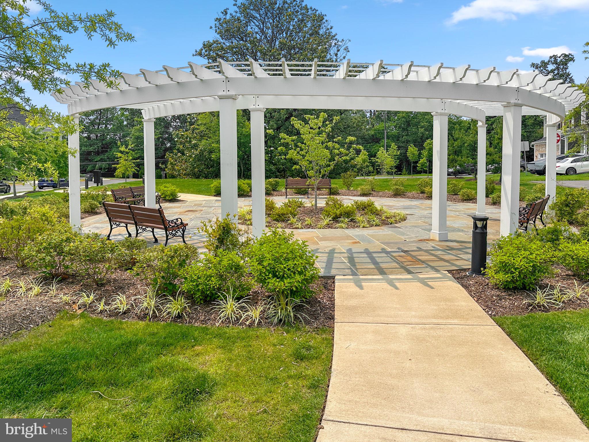 MASON PARK - Residential