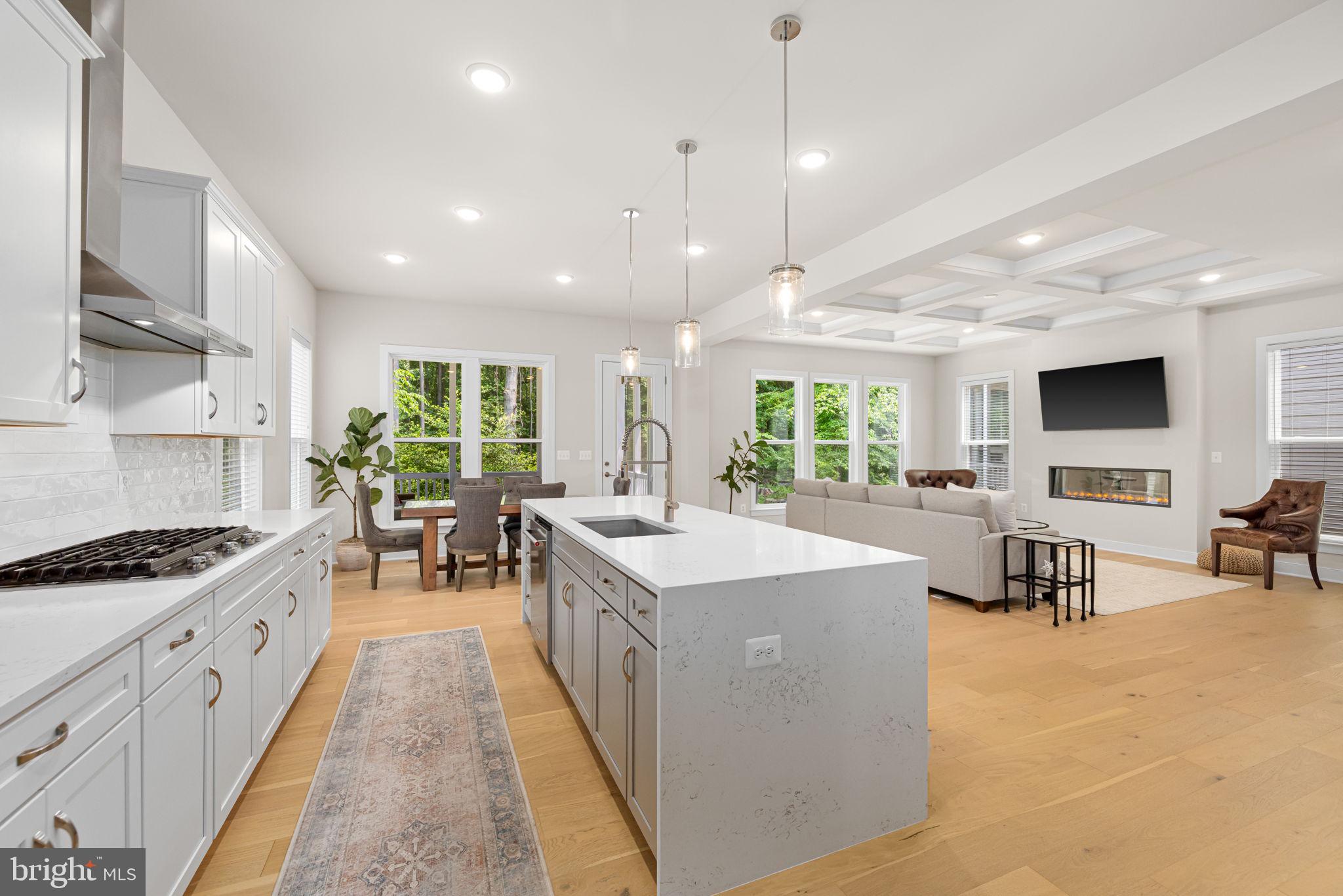 MASON PARK - Residential