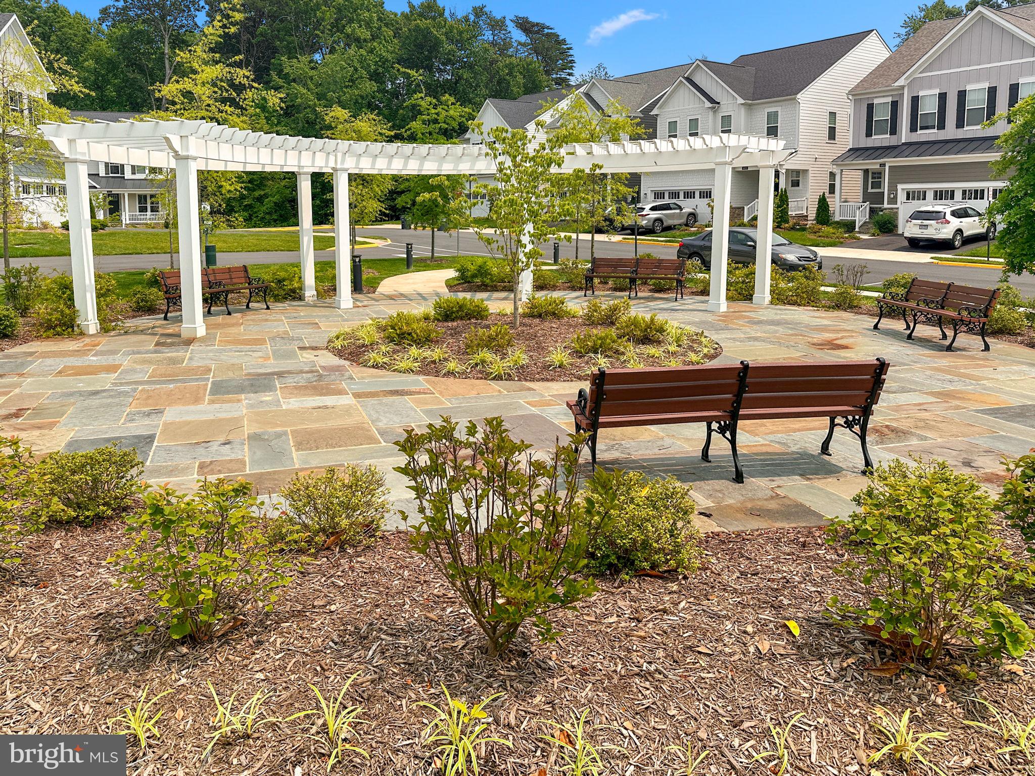 MASON PARK - Residential