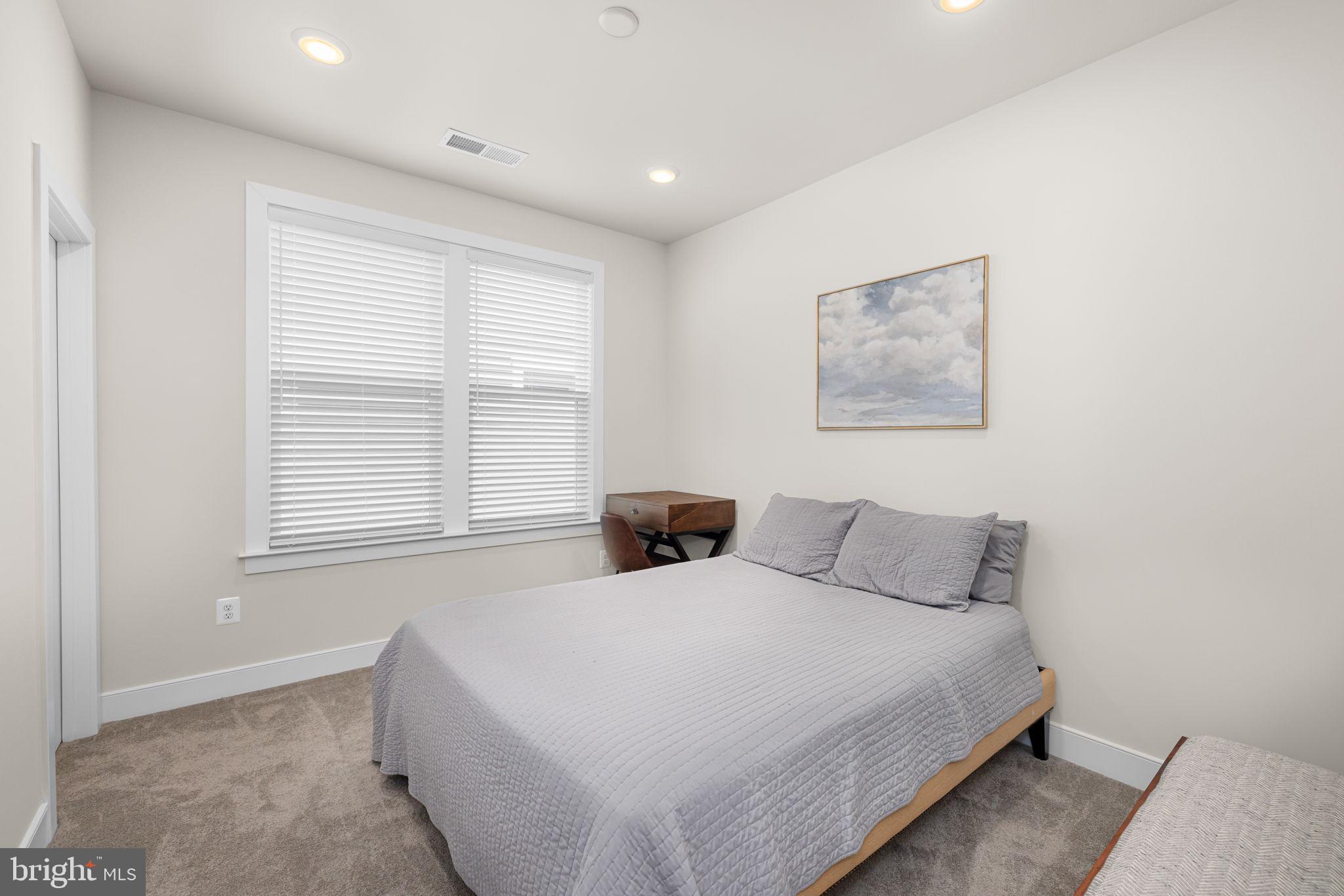 MASON PARK - Residential