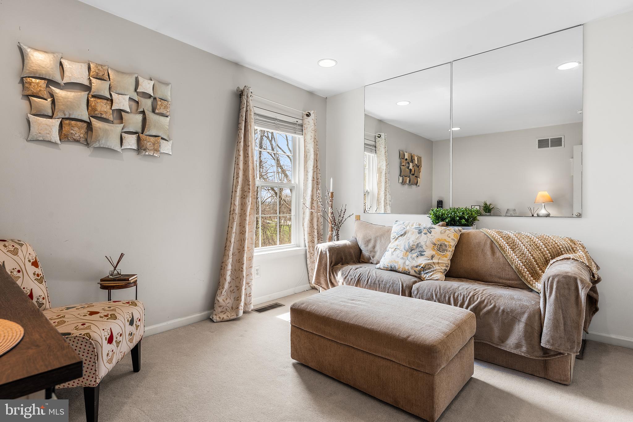 INDIAN CREEK - Residential