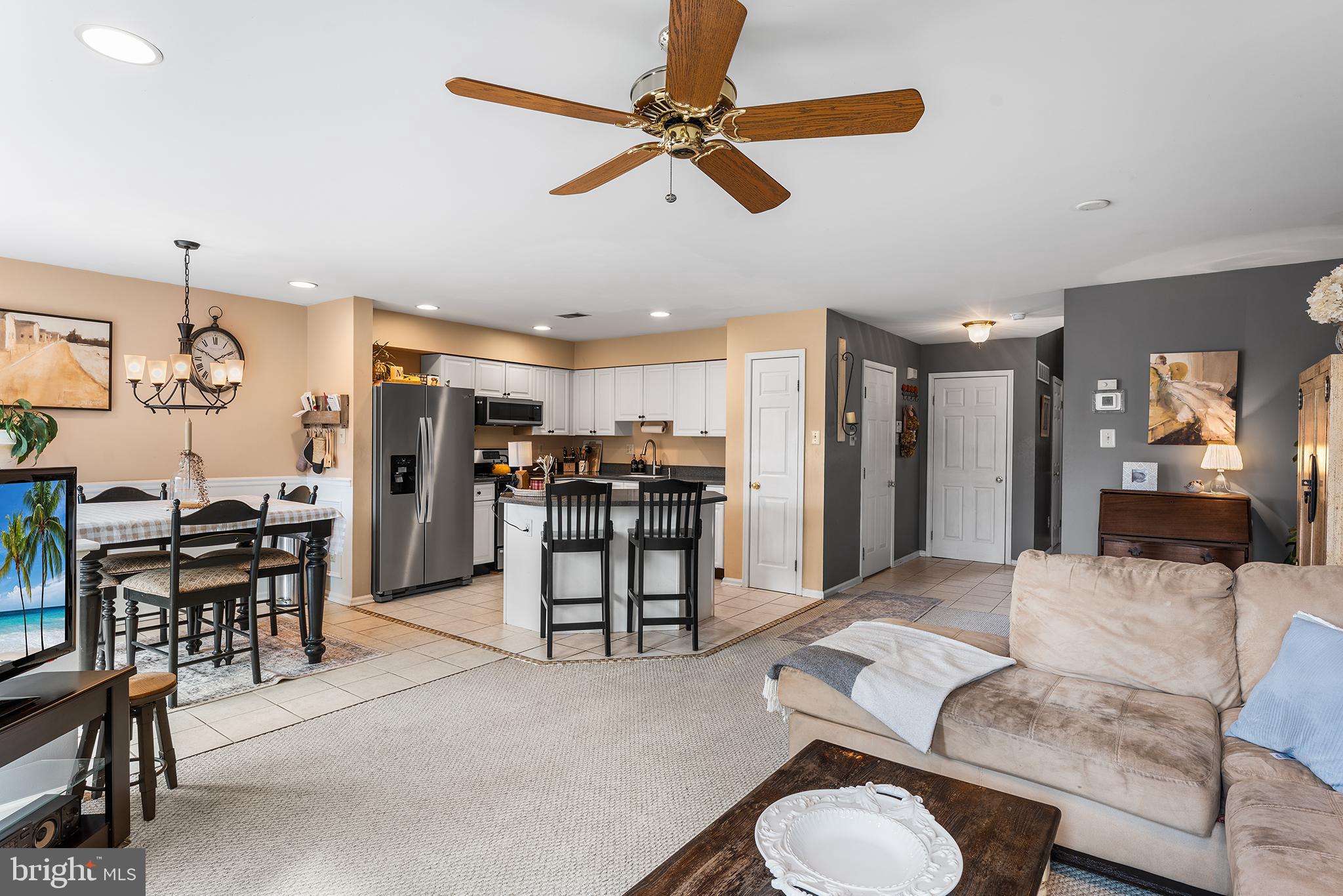 INDIAN CREEK - Residential