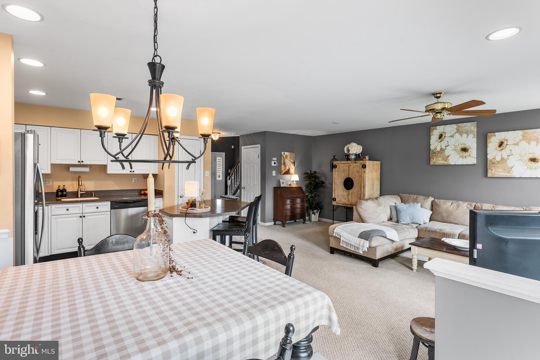 INDIAN CREEK - Residential