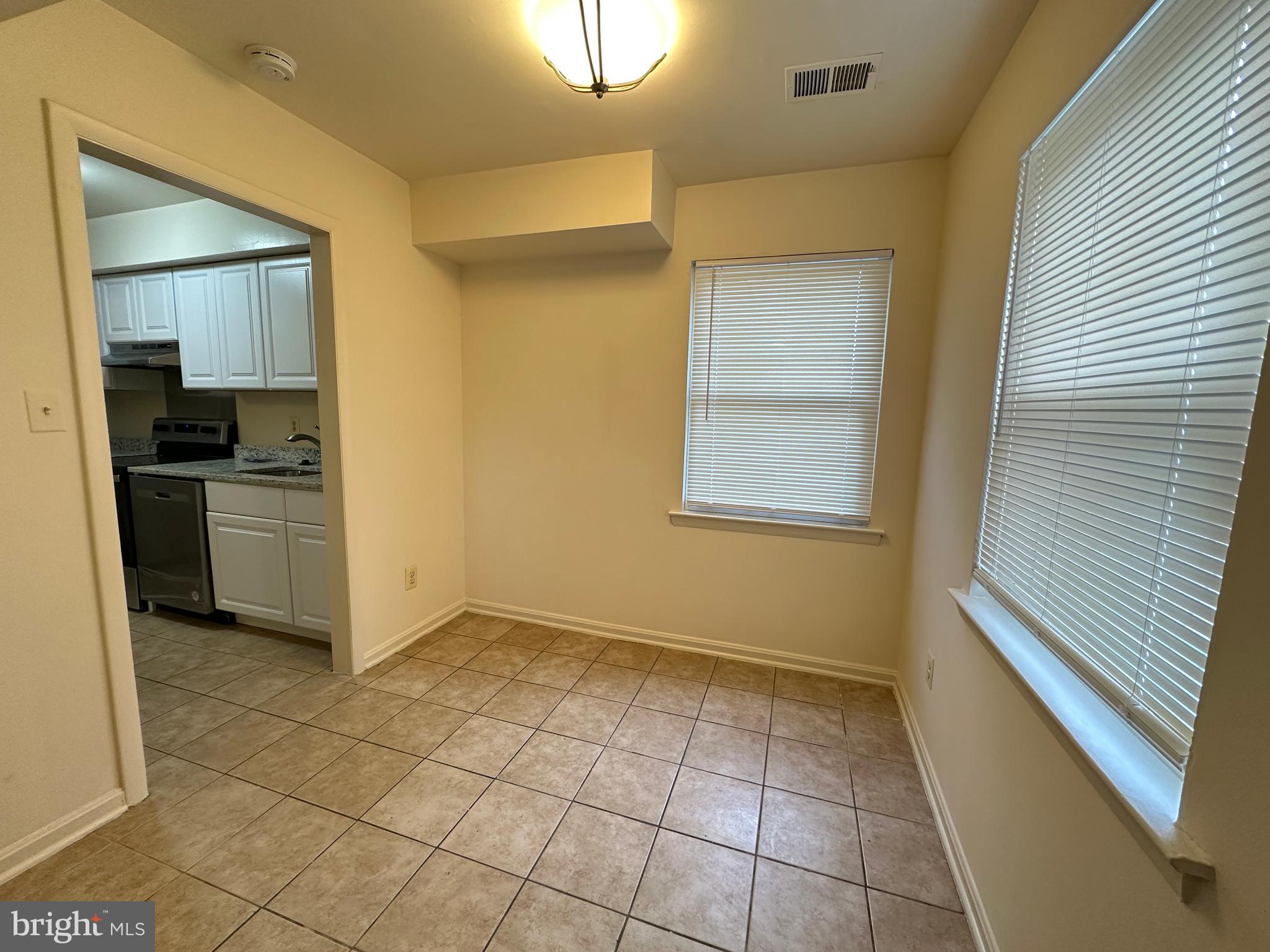 TERRACE TOWNE HOMES OF GUNSTON - Residential Lease