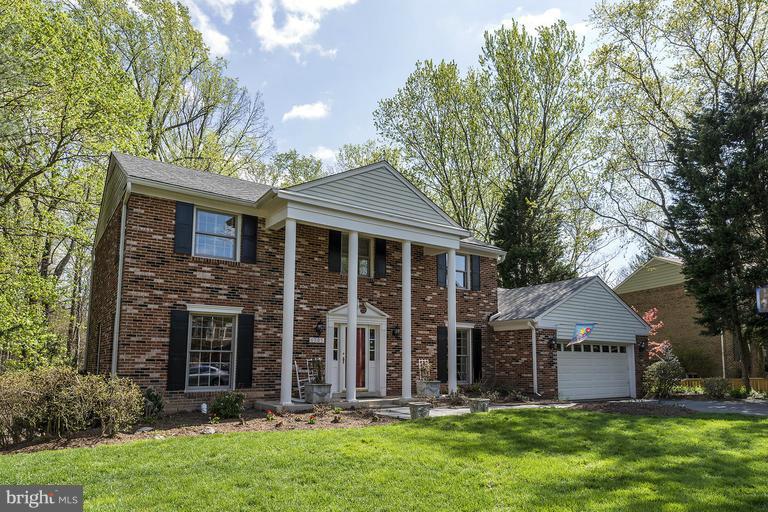 LANGLEY OAKS - Residential Lease