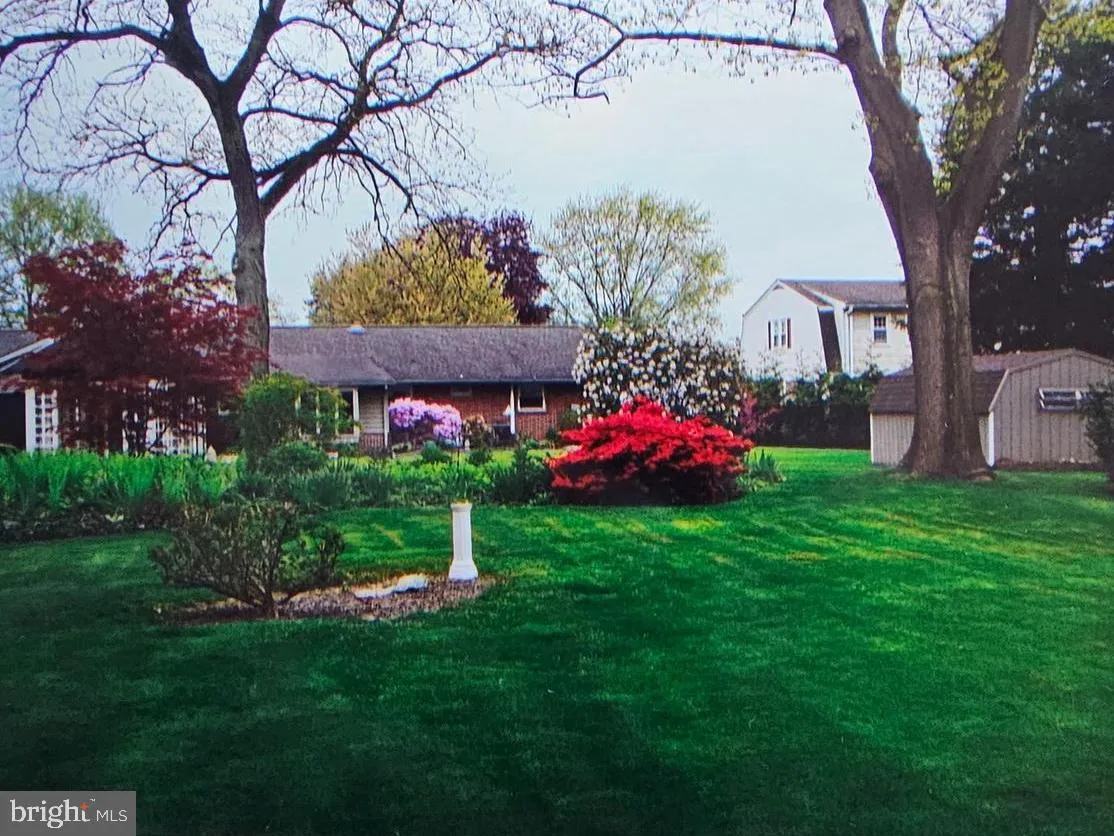 Lancaster, Pennsylvania 17601, United States, 4 Bedrooms Bedrooms, ,3 BathroomsBathrooms,Residential,Coming Soon,79958