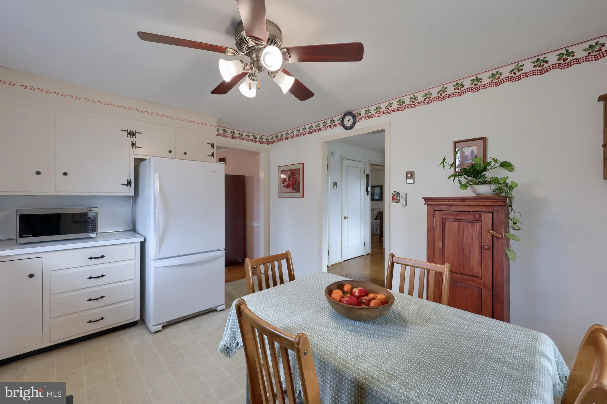 Lancaster, Pennsylvania 17601, United States, 4 Bedrooms Bedrooms, ,3 BathroomsBathrooms,Residential,Coming Soon,79958