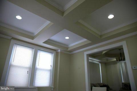 GLEN OAKS - Residential