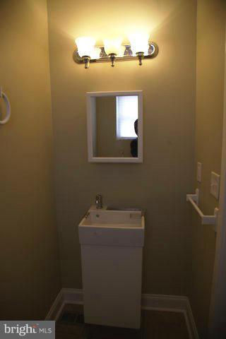 GLEN OAKS - Residential