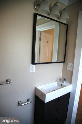 GLEN OAKS - Residential